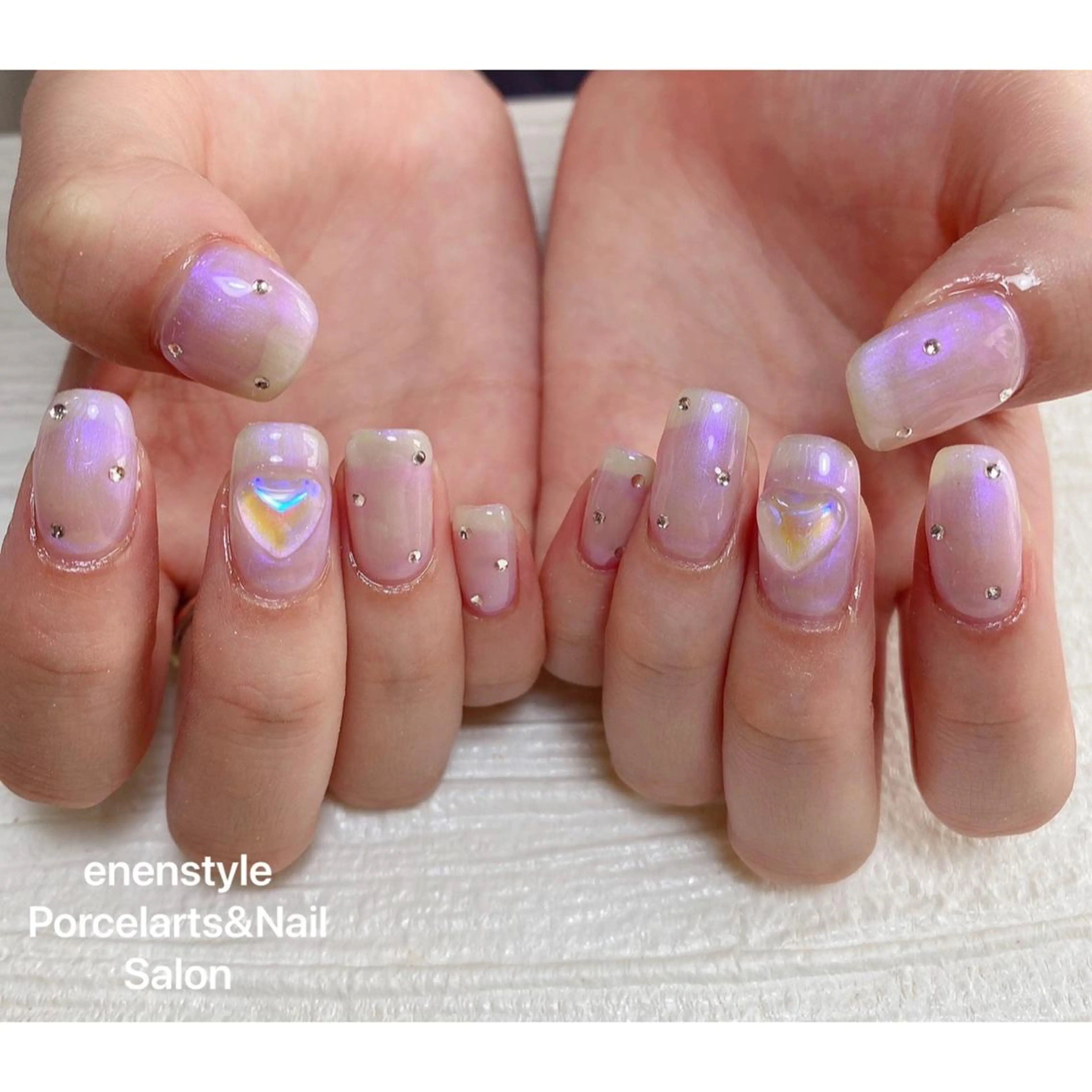ミディアム ネイル ハンドネイル 👑enen style👑のネイルデザイン