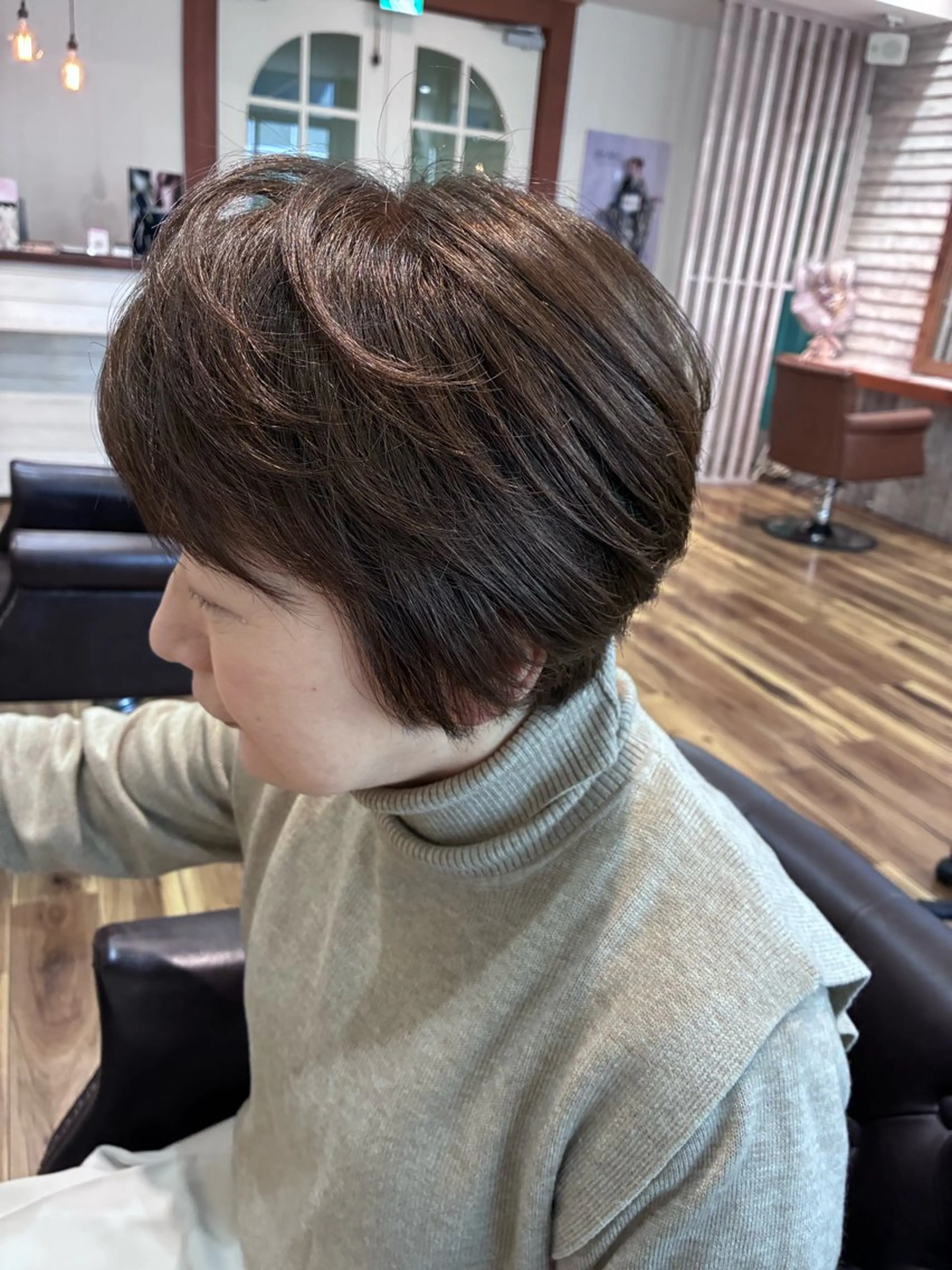 ショート カット ヘアカラー トリートメント 秋田弥生 /髪質改善/艶カラーのヘアスタイル