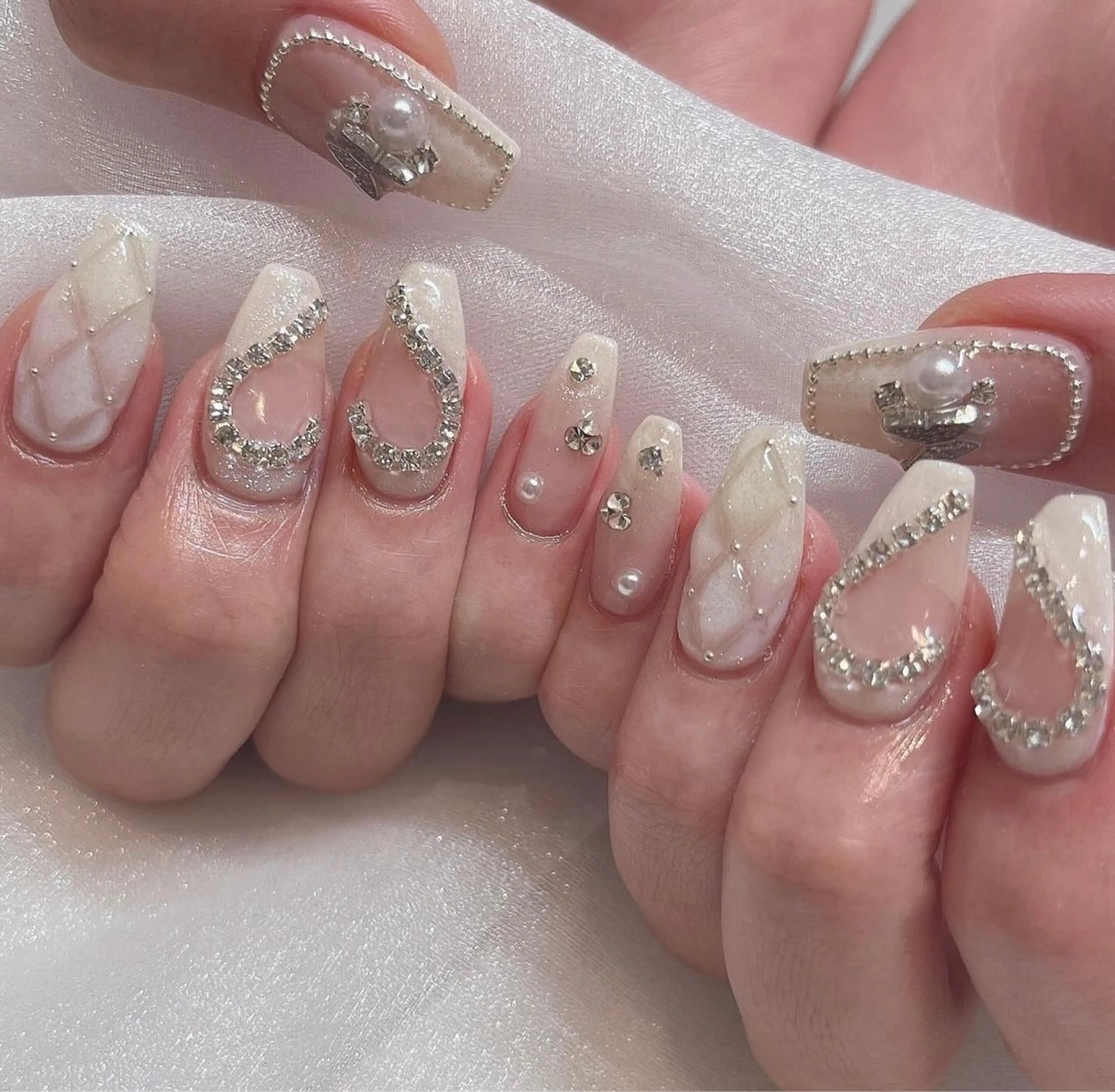 ネイル Miouミオン ネイルサロンのネイルデザイン