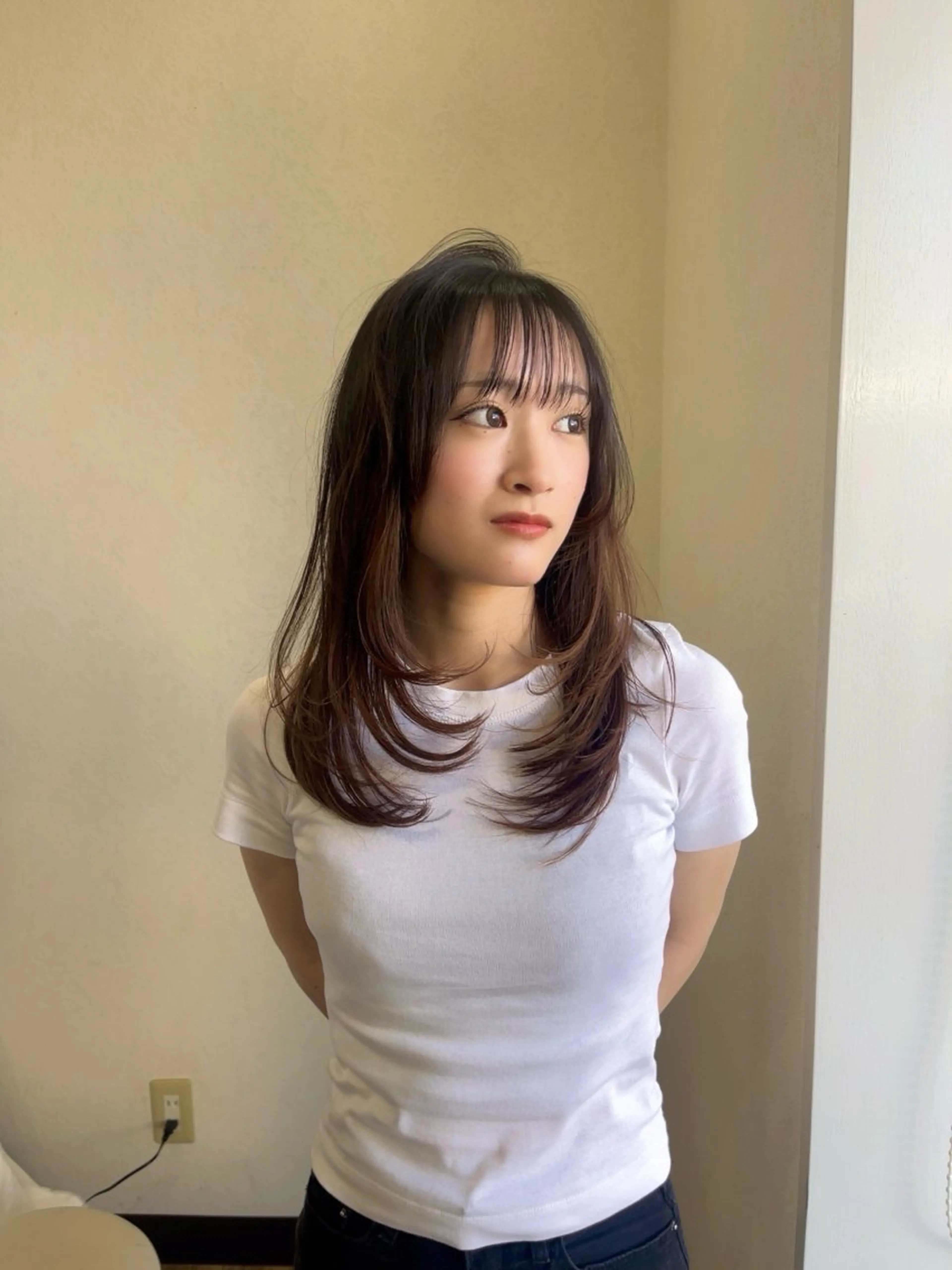 ロング カット 喜屋武 美月のヘアスタイル