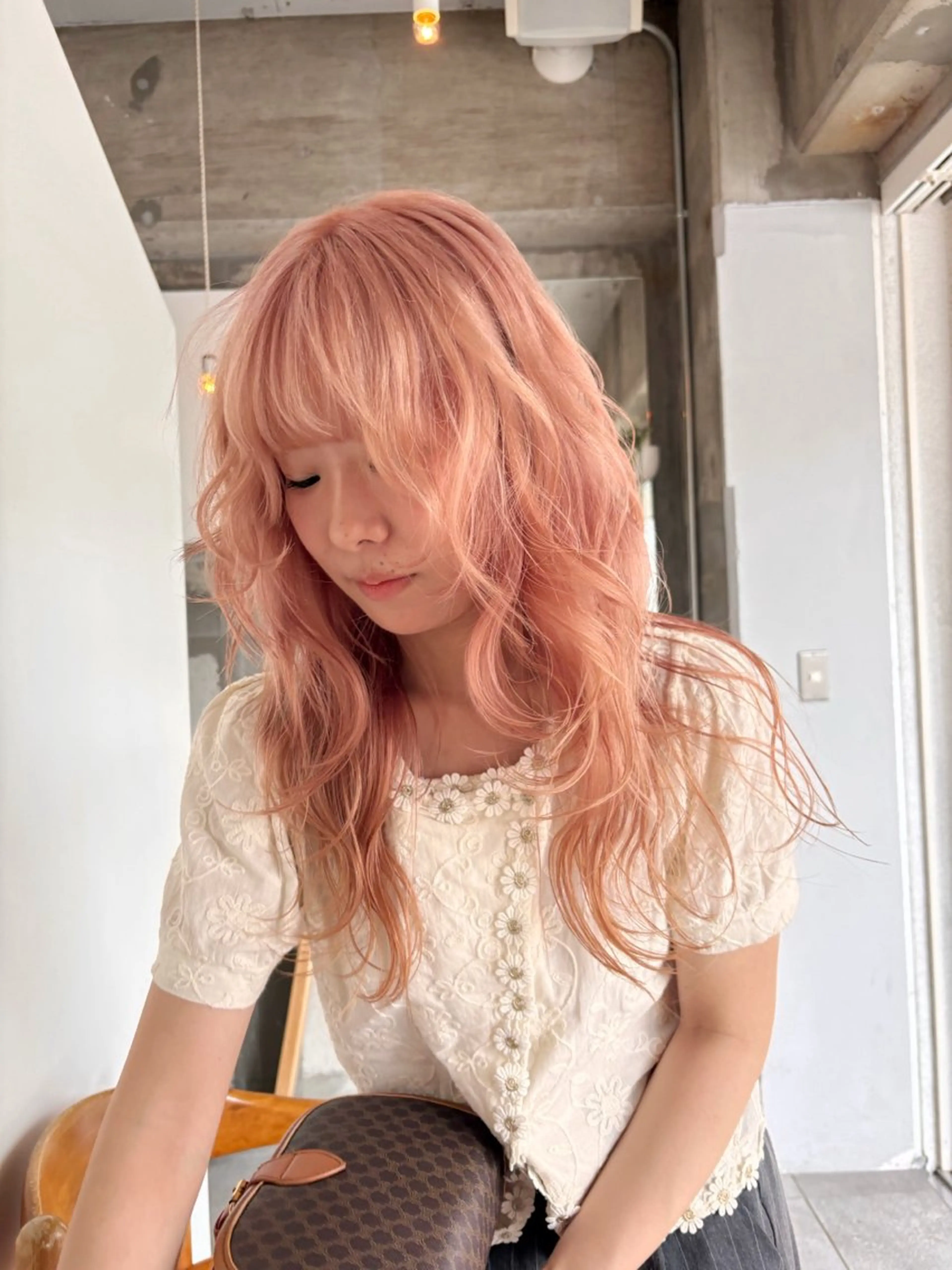 📛平日限定📛【🎨色落ちまで可愛い】カット＋ブリーチありWカラー＋TR(巻髪仕上げOK)👉ベージュ・ピンク人気💕の写真