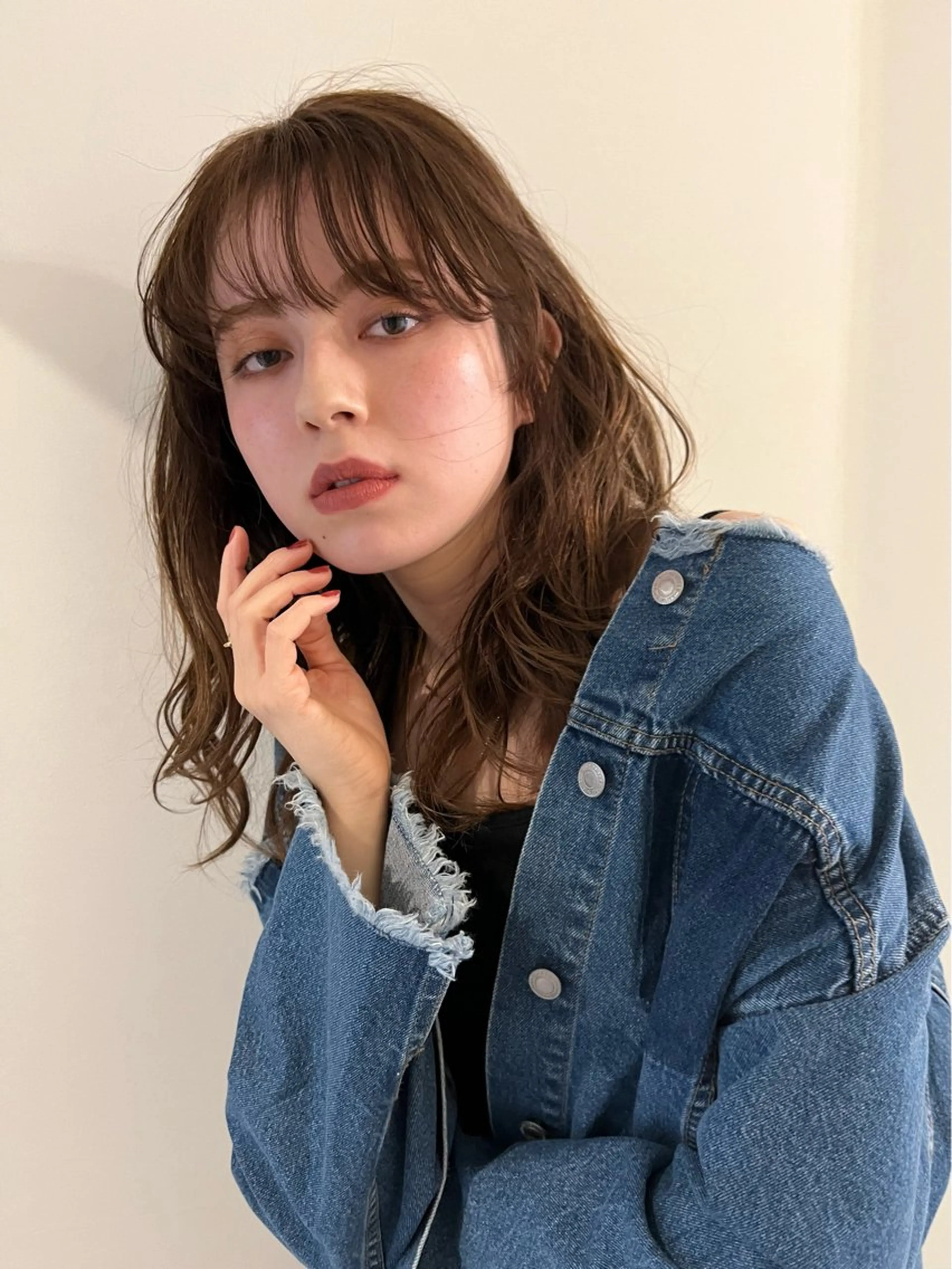 セミロング 工藤 梨花のヘアスタイル