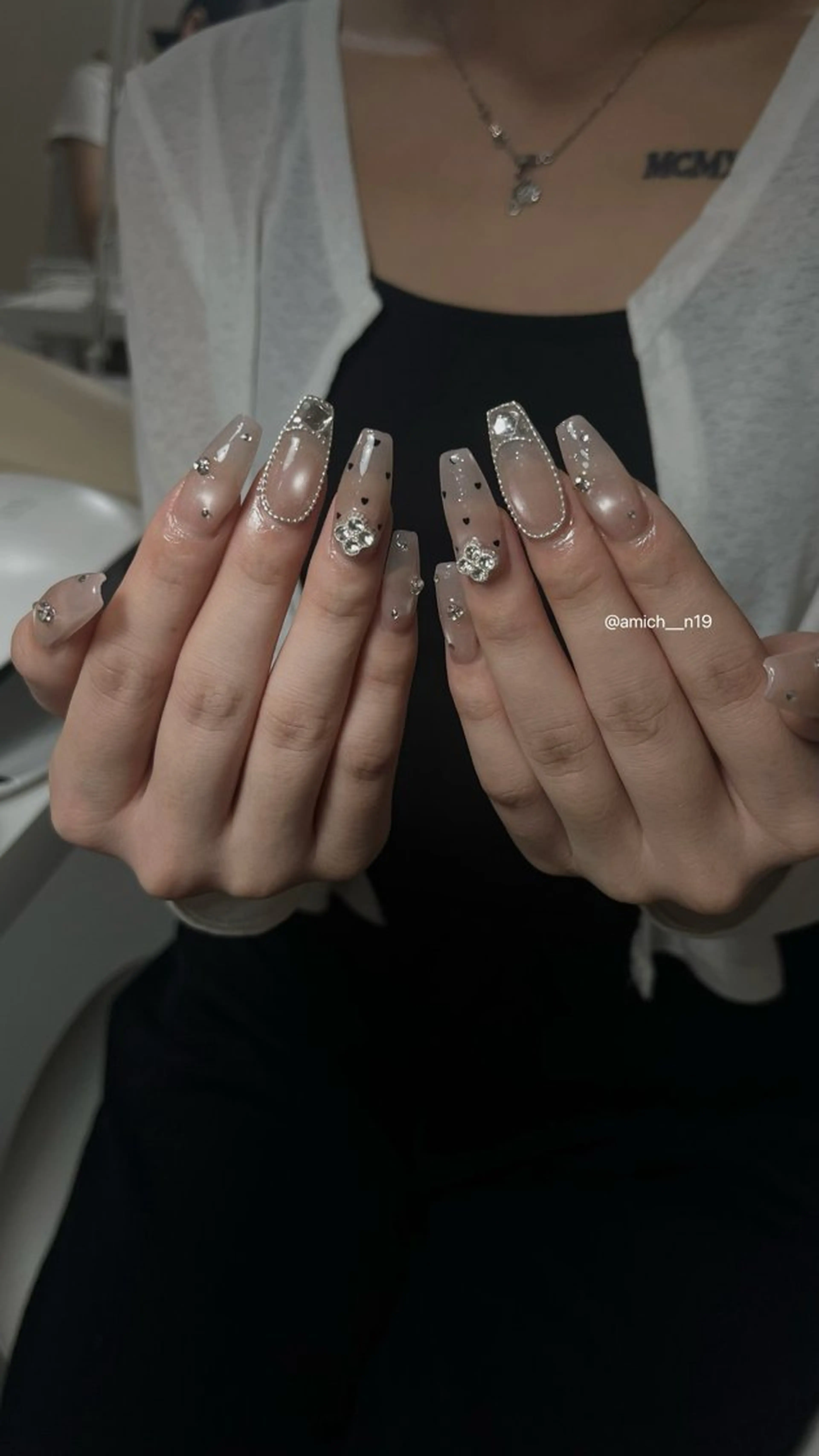 ネイル ハンドネイル ayumi ✩.*˚のネイルデザイン