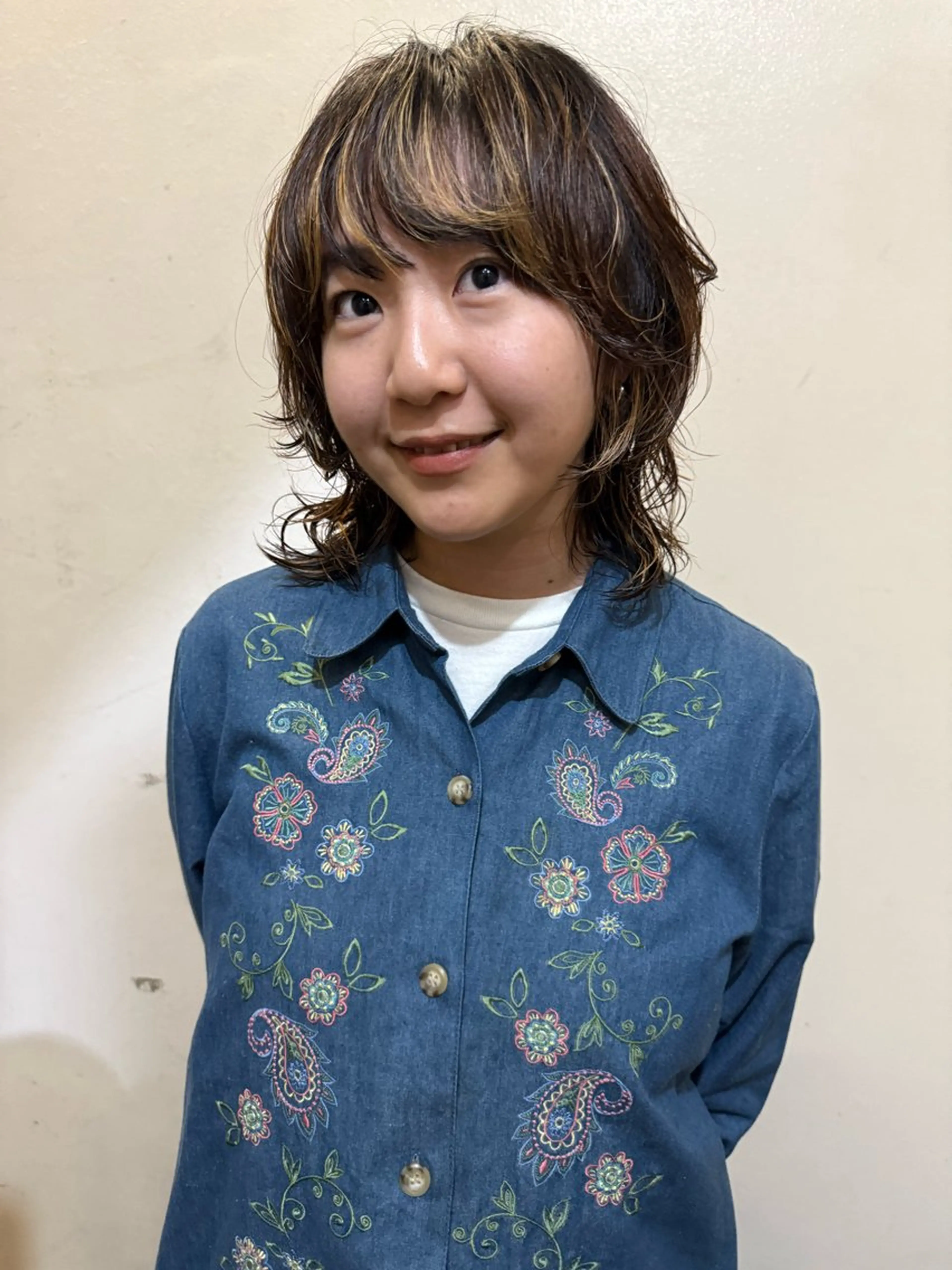 ミディアム パーマ ミディアムパーマ レイヤーカット ウルフカット ニュアンスパーマ カット パーマ トリートメント 森貴裕/ベージュ/ パーマ/オリーブのヘアスタイル