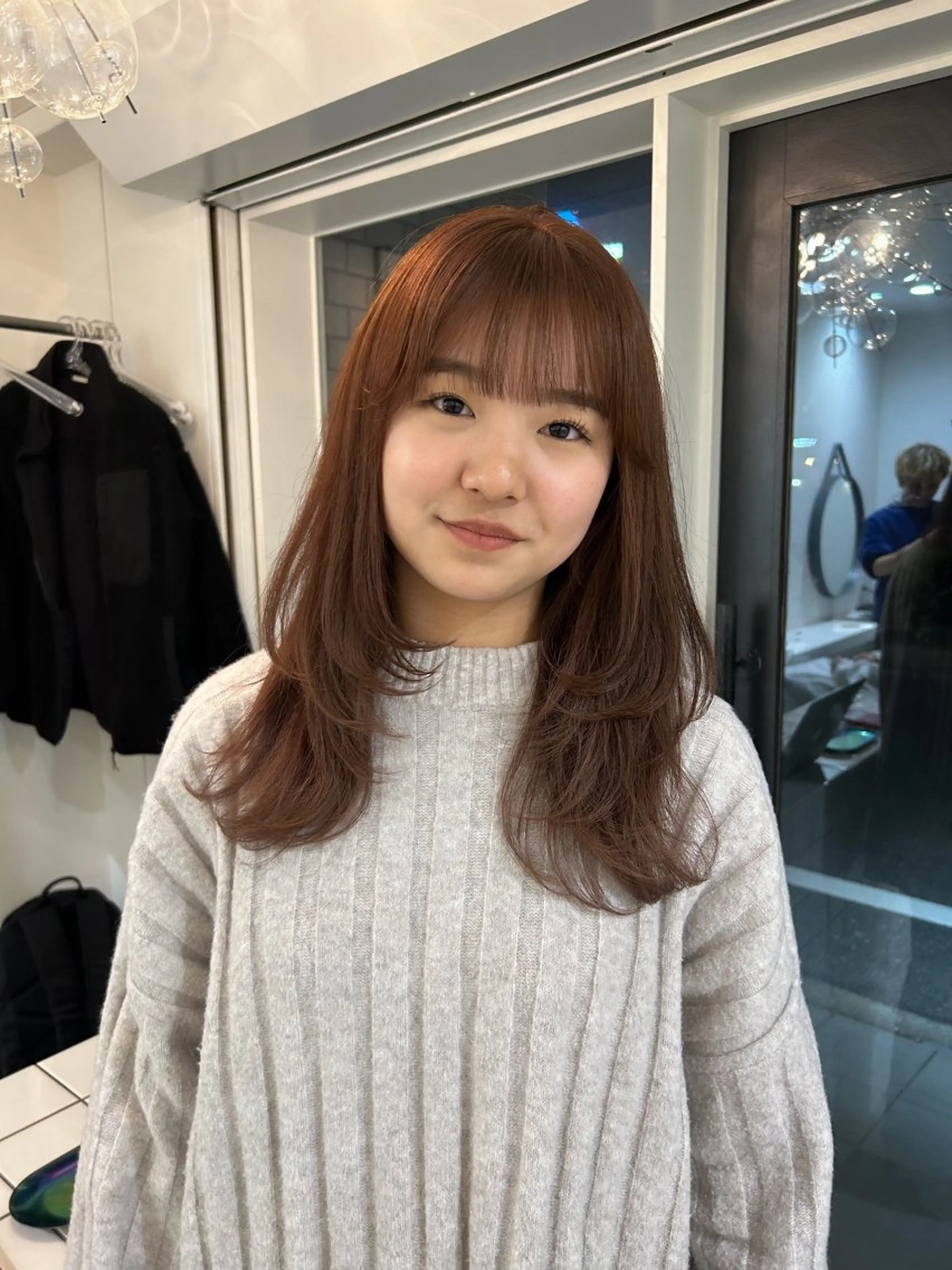 セミロング カラー Koto🌿 ブリーチなしカラーのヘアスタイル