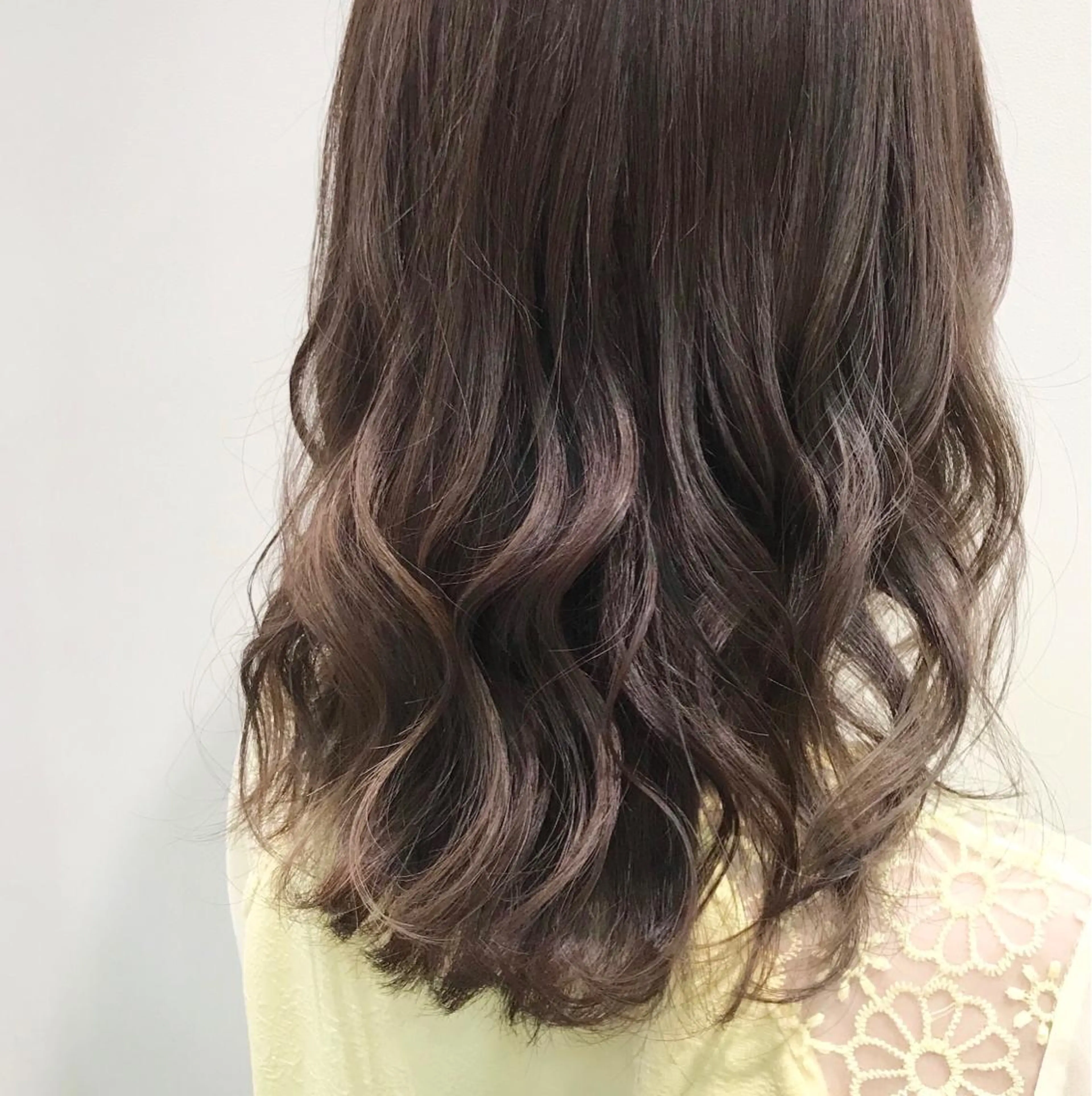 セミロング ヘアカラー ✨美髪サラ艶トレンド 橋柿 実紀✨のヘアスタイル