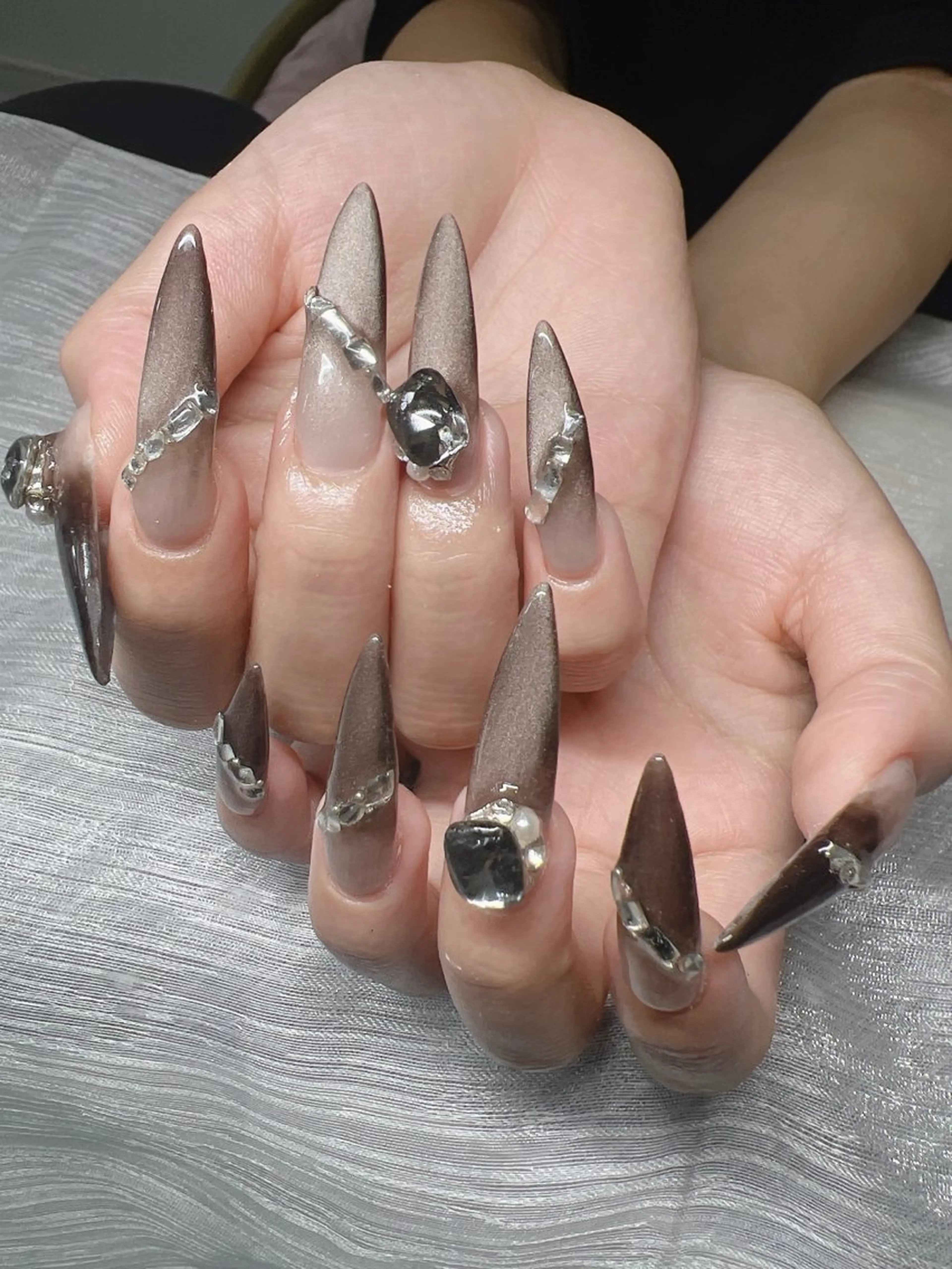 ネイル ハンドネイル Lee Nailsのネイルデザイン