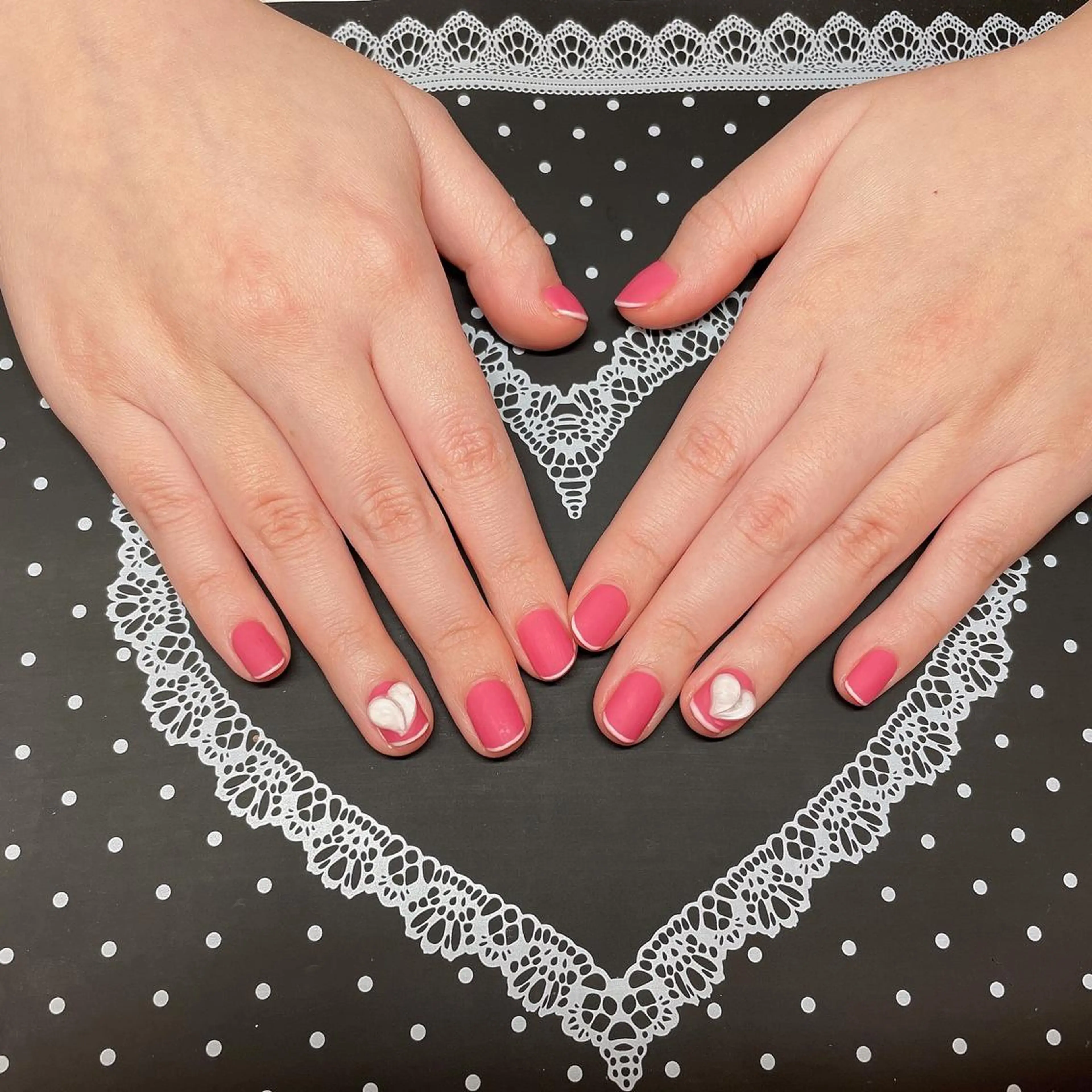 ネイル ハート マットネイル ワンカラーネイル ピンク エン Nail salonのネイルデザイン