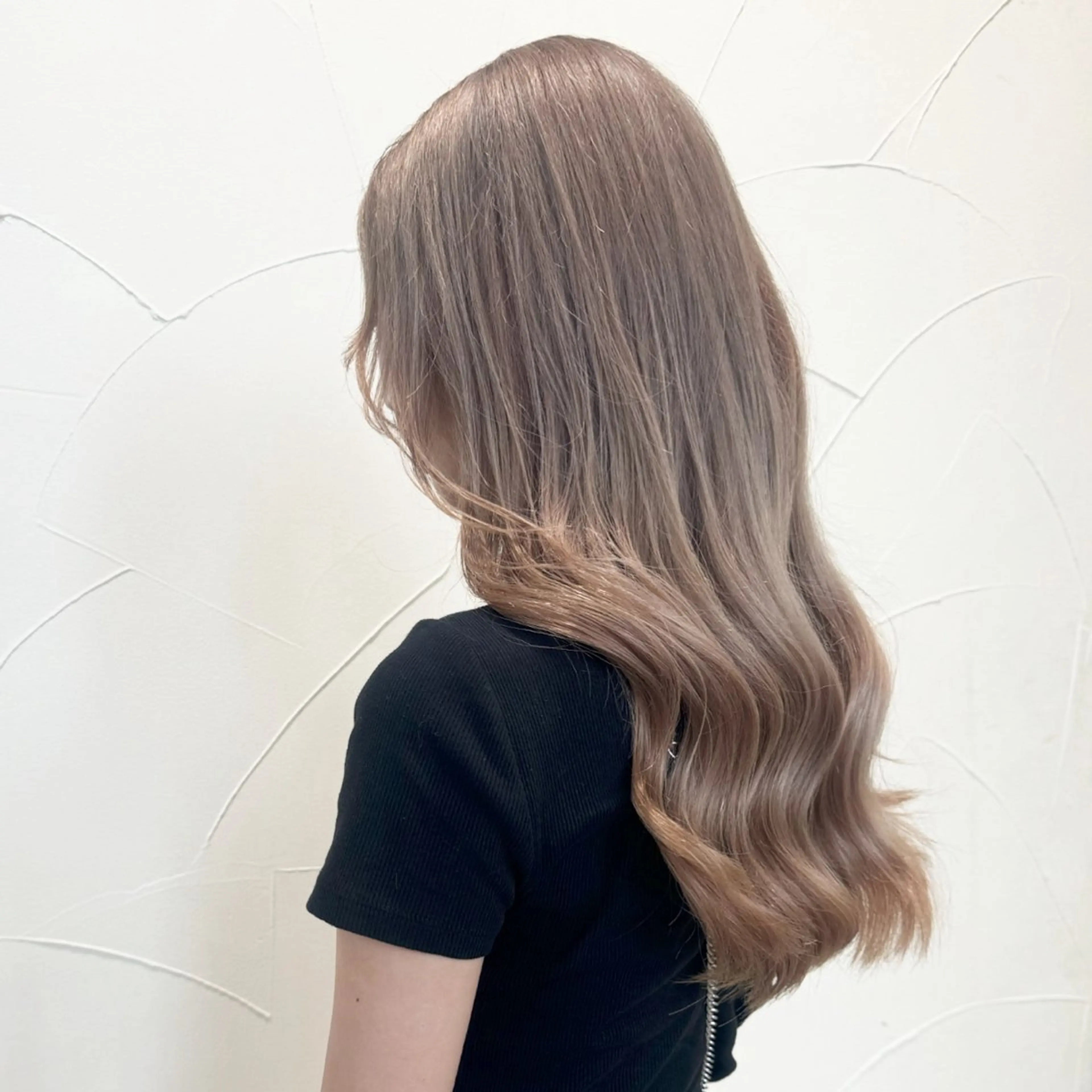 ロング カラー 透明感カラー 伴藤 寿男のヘアスタイル