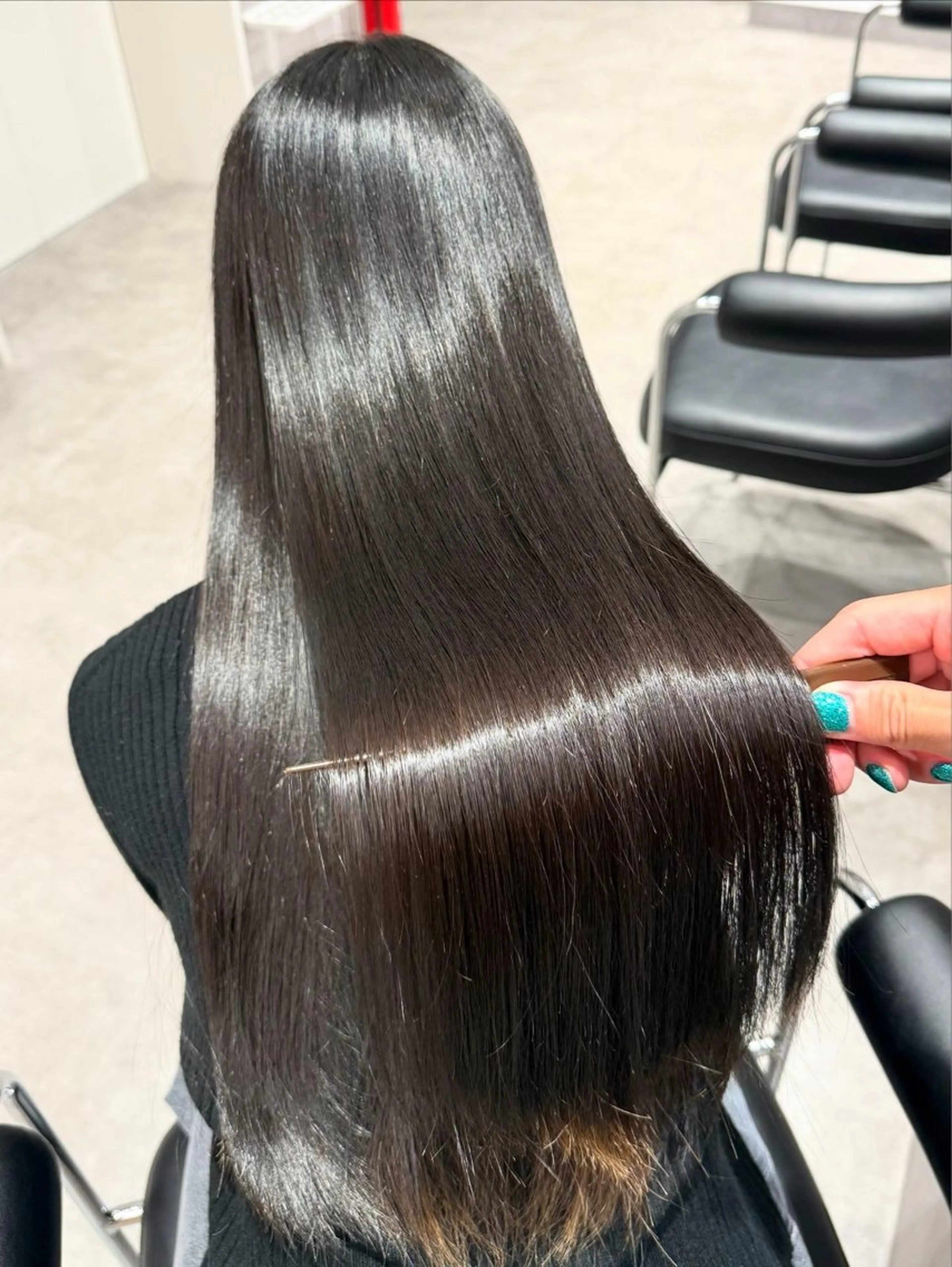 ロング カラー パーマ ヘアアレンジ 髪質改善 縮毛矯正 トリートメント ストレートパーマ 縮毛矯正 トリートメント 縮毛矯正/髪質改善/ ブリーチ毛/木元渓太のヘアスタイル