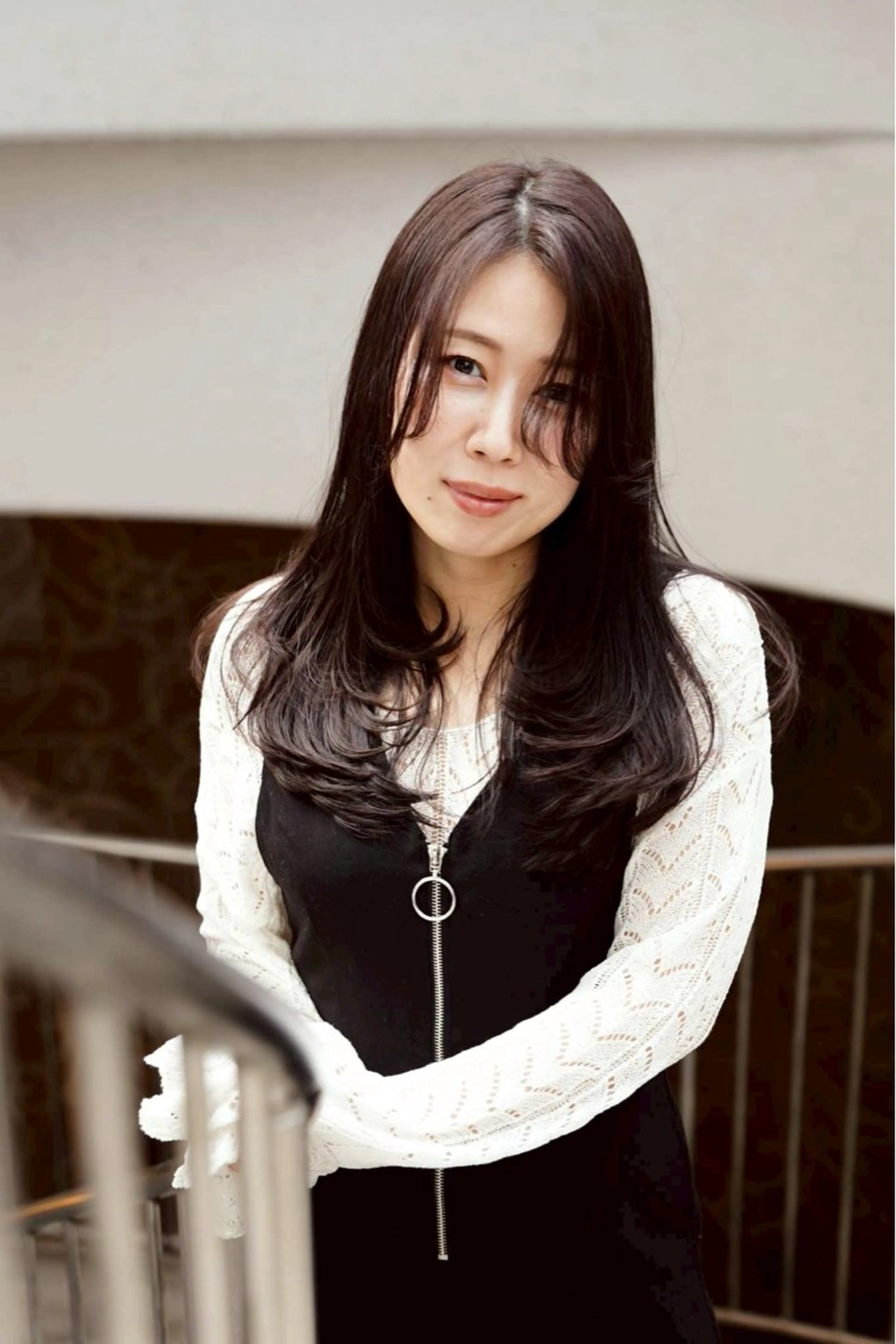 ロング カラー ロングレイヤー レイヤーカット ロング カット ヘアカラー トリートメント 韓国ヘア/ヨシンモリ /髪質改善/土本遥のヘアスタイル