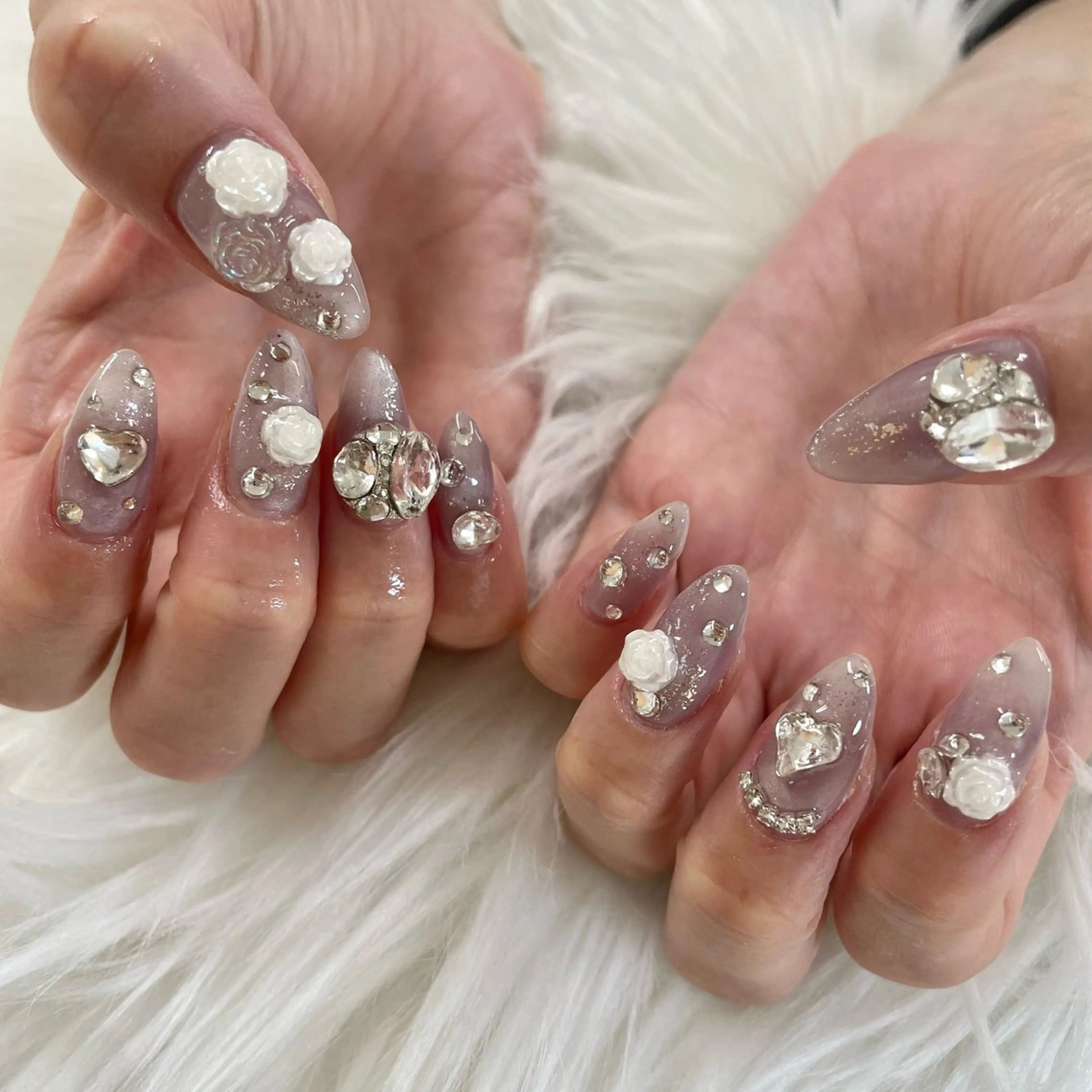 ネイル ガーリー キラキラネイル 韓国ネイル マグネットネイル ワンホンネイル ハンドネイル 🎀AYAKO 🎀中韓ネイルのネイルデザイン