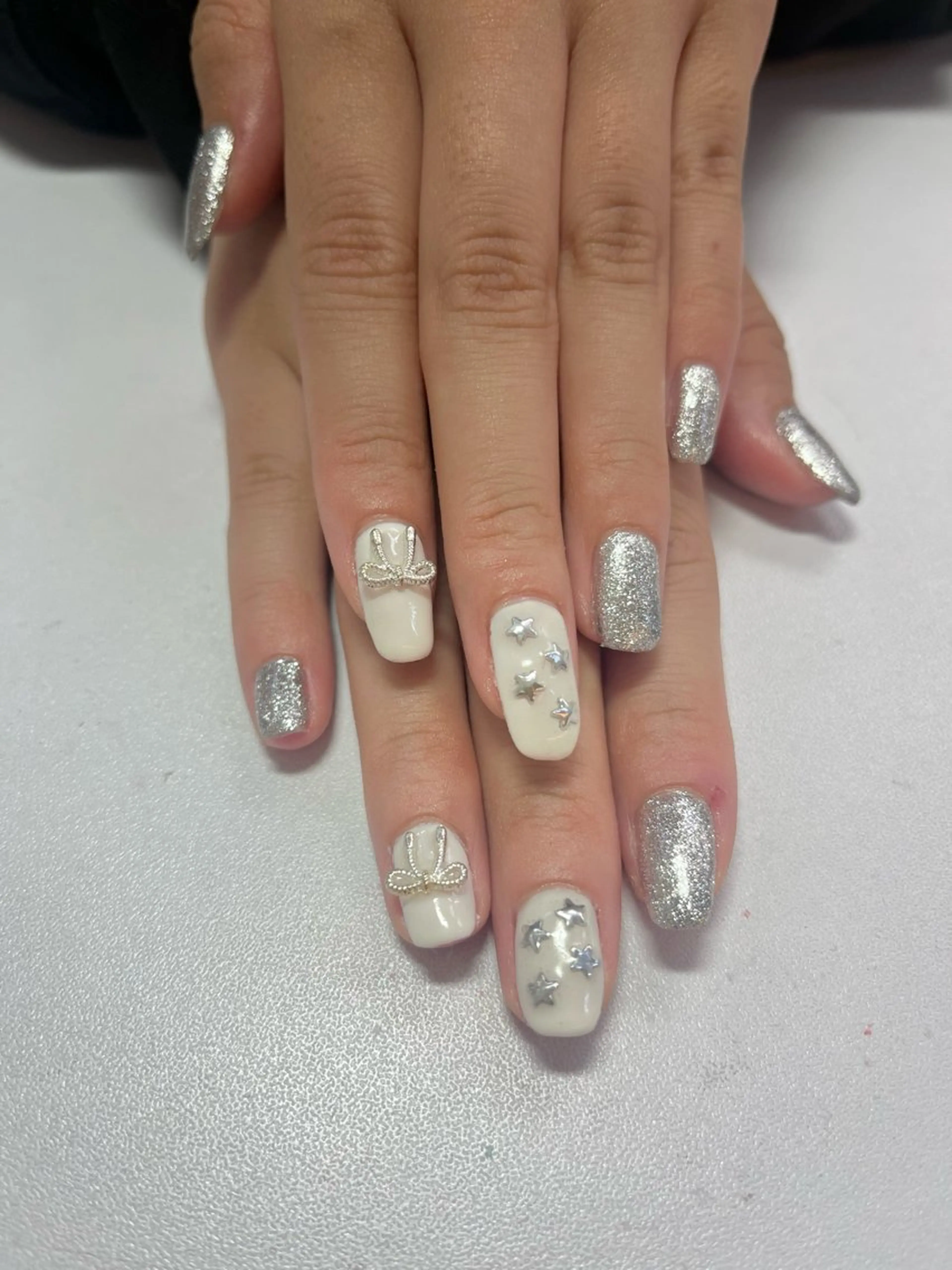 ネイル リボン ストーンネイル ハンドネイル Pilina所属・Pilina 長岡のマツエク・マツパデザイン