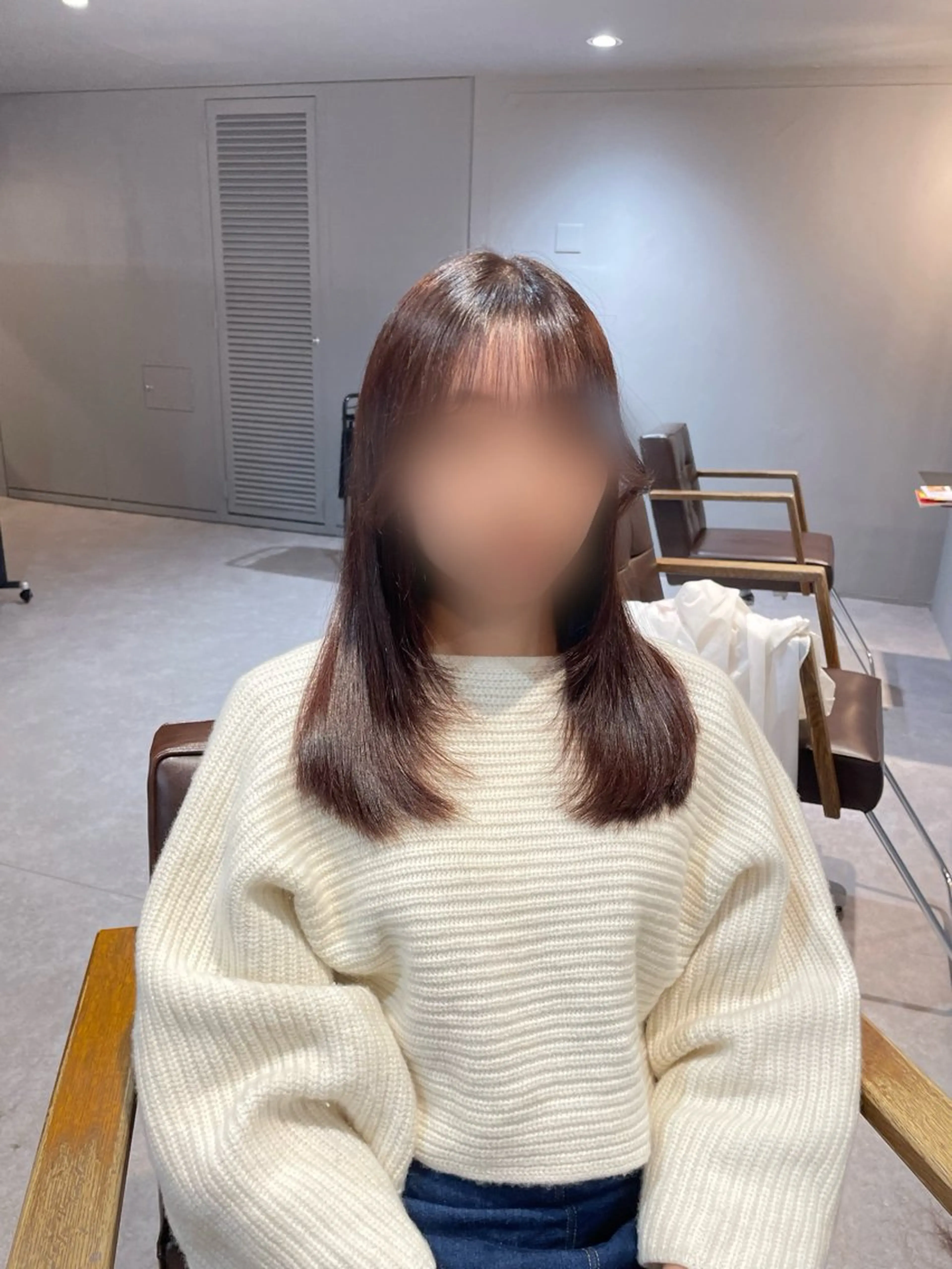 ミディアム チョコレートブラウン レイヤーカット カット ヘアカラー Mimi🎀ブリーチ なし透明感 Wカラーのヘアスタイル