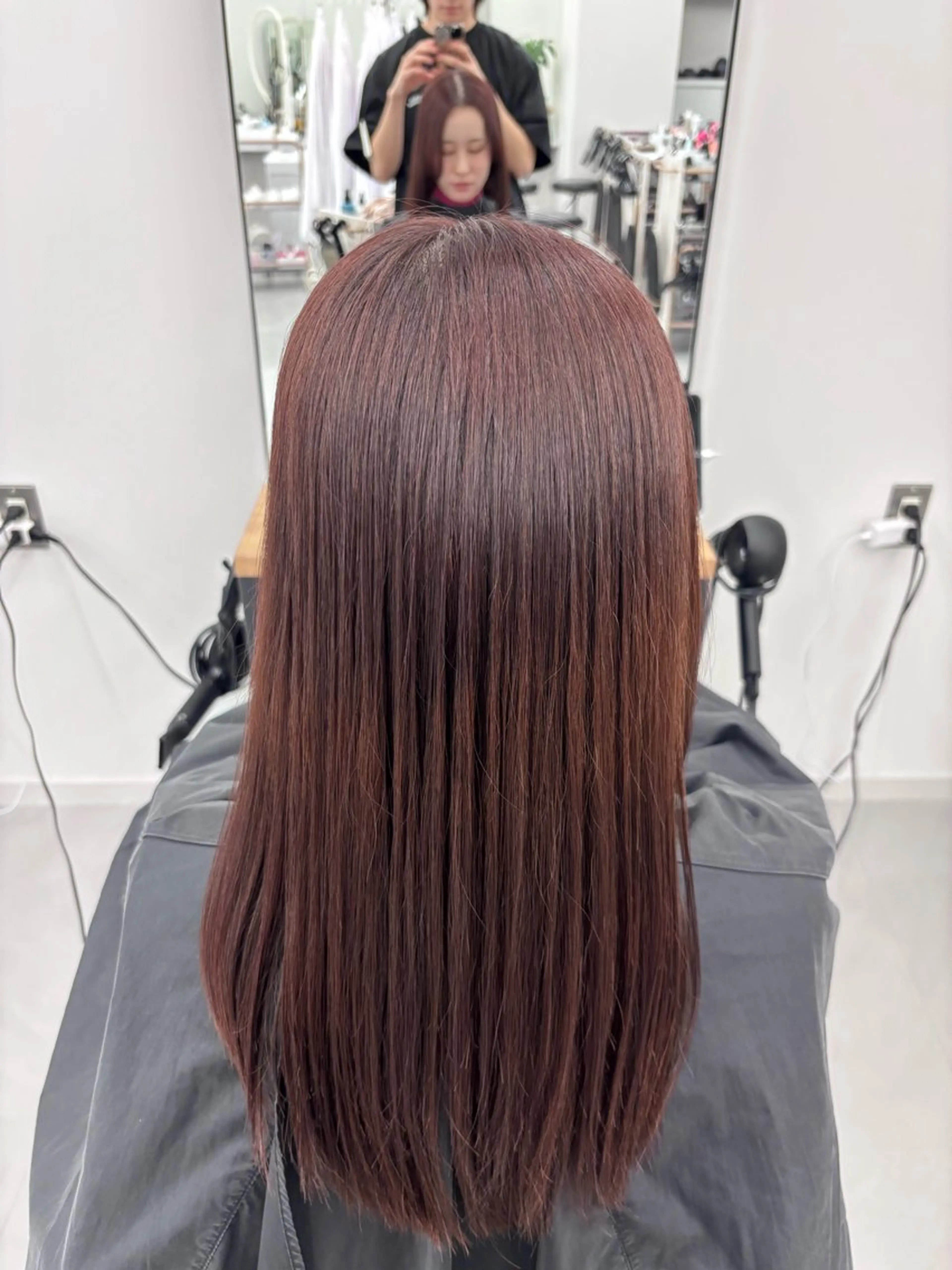 セミロング カラー ブラウンカラー ピンクカラー ピンクブラウン グレー・オリーブ ソウタのヘアスタイル