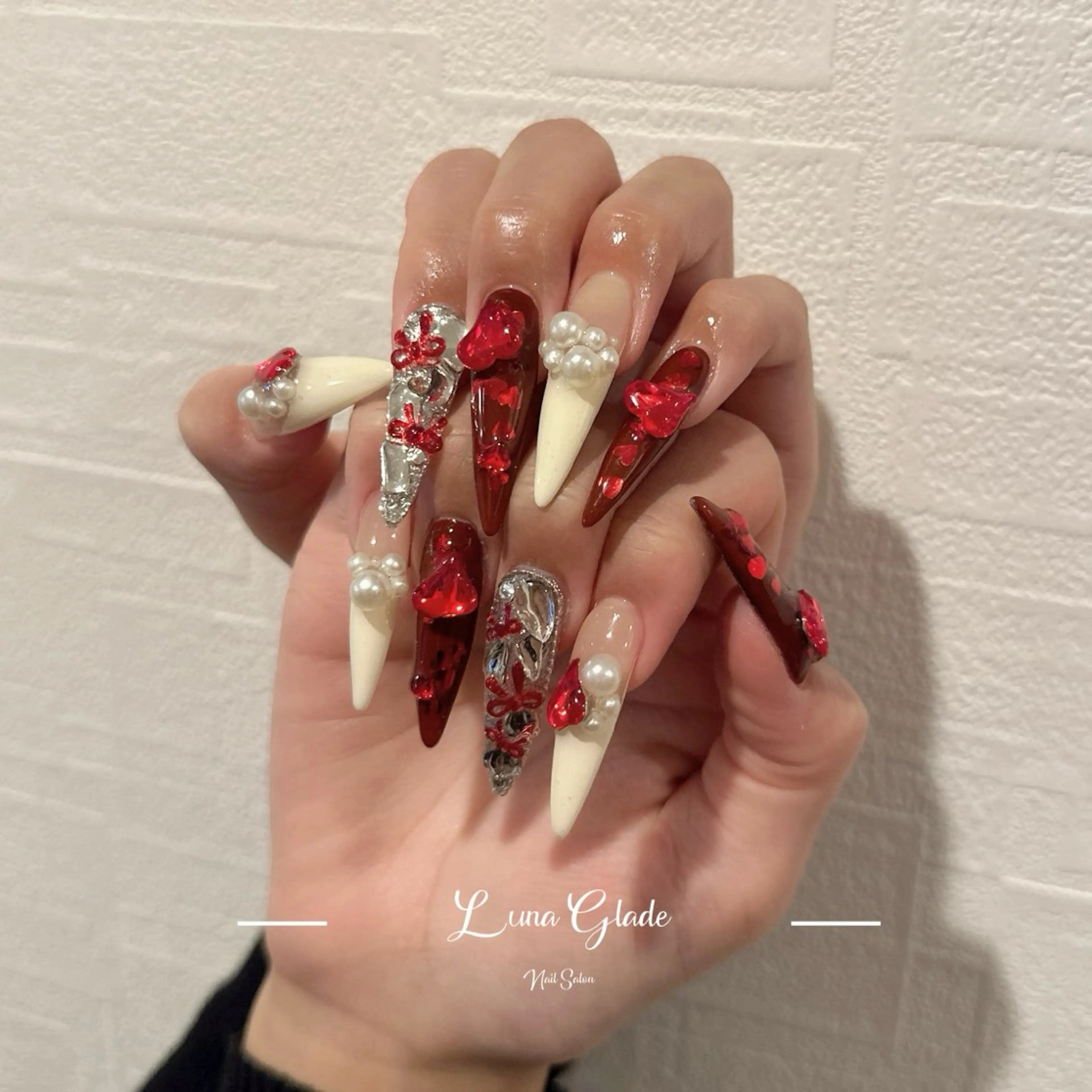 ネイル ハンドネイル Luna Gladeのネイルデザイン