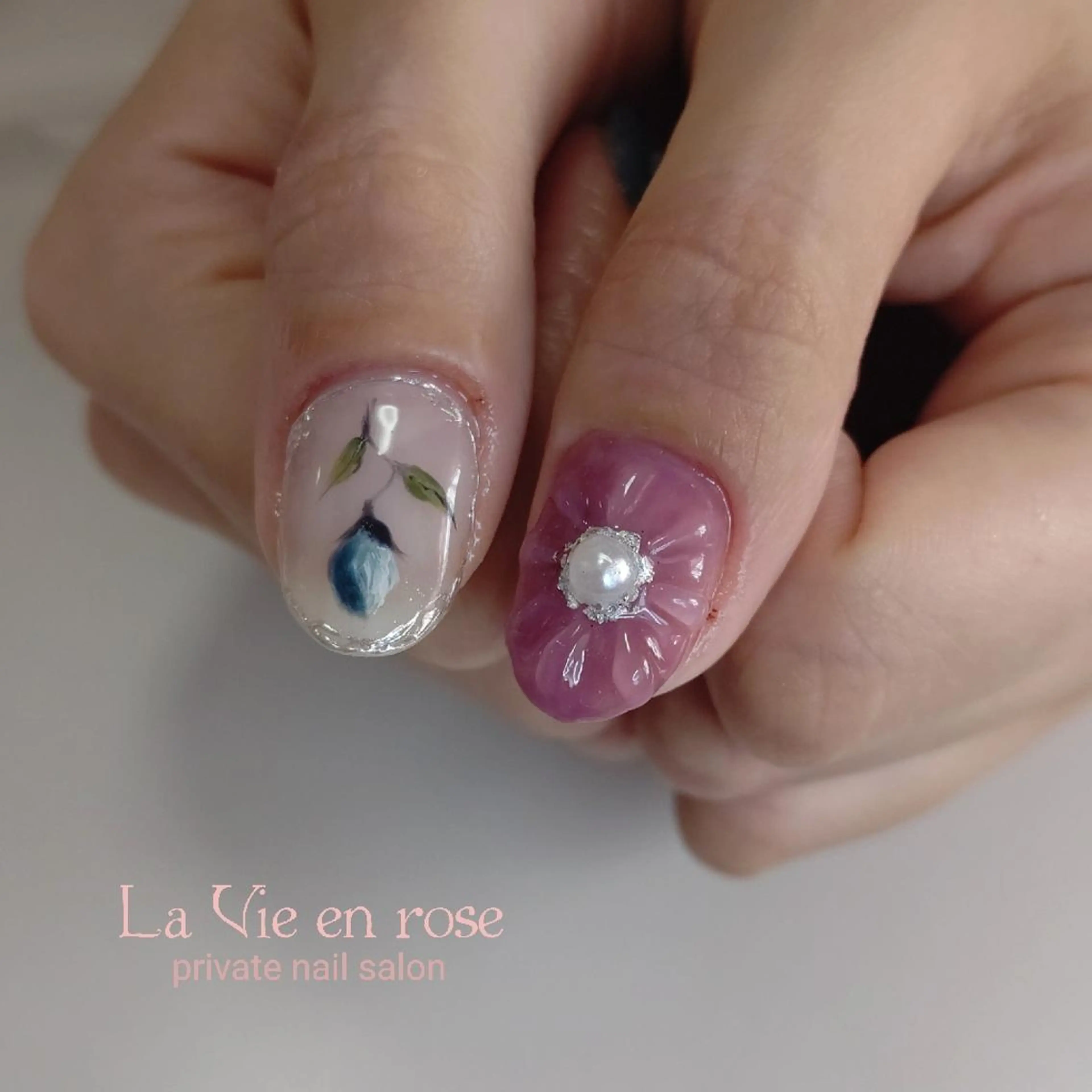 ネイル ラヴィアン ローズのネイルデザイン