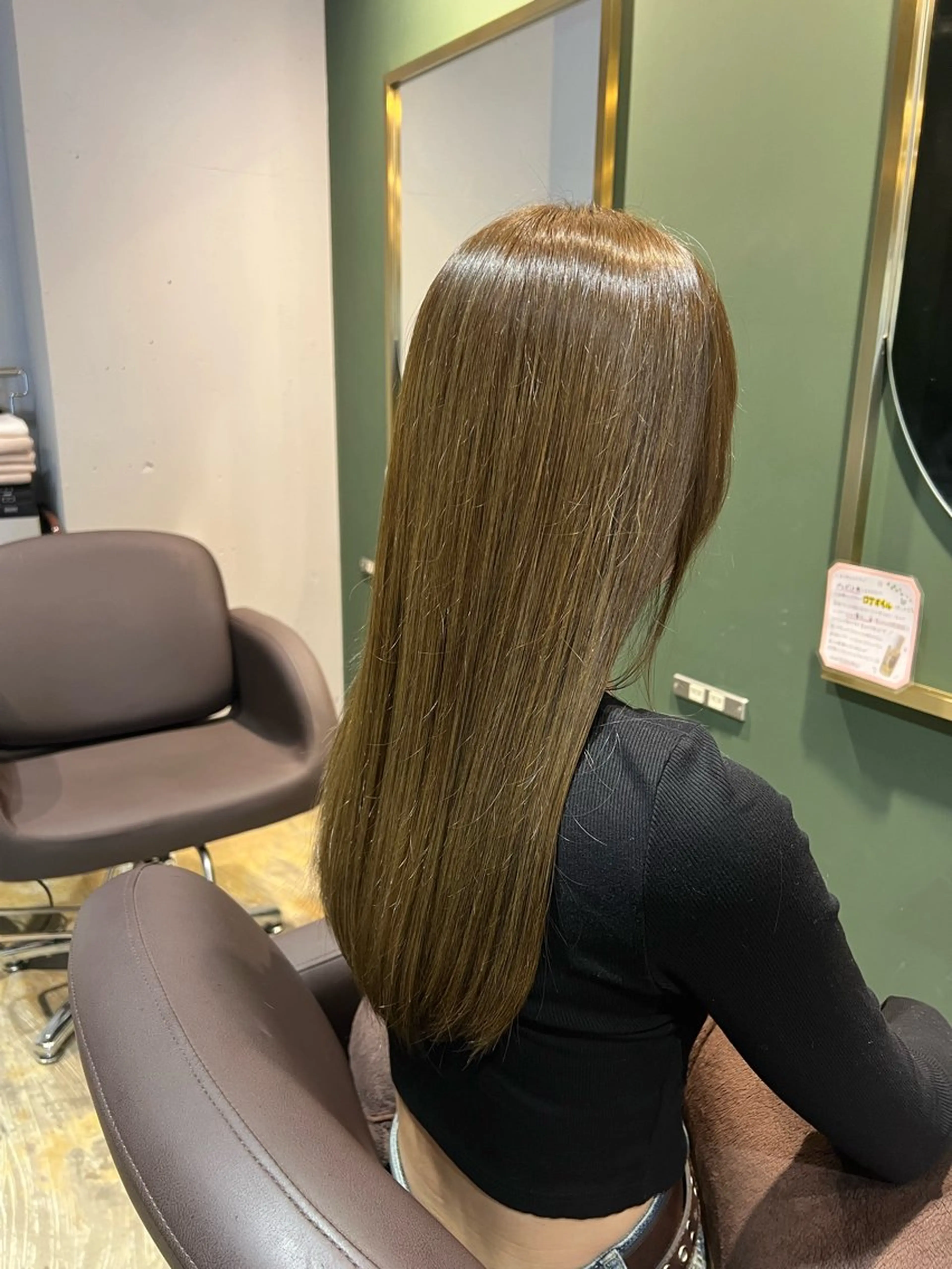 セミロング カラー ベージュカラー オリーブベージュ ヘアカラー トリートメント ヘッドスパ カラースペシャリスト しょう🧑🏼‍🎨のヘアスタイル