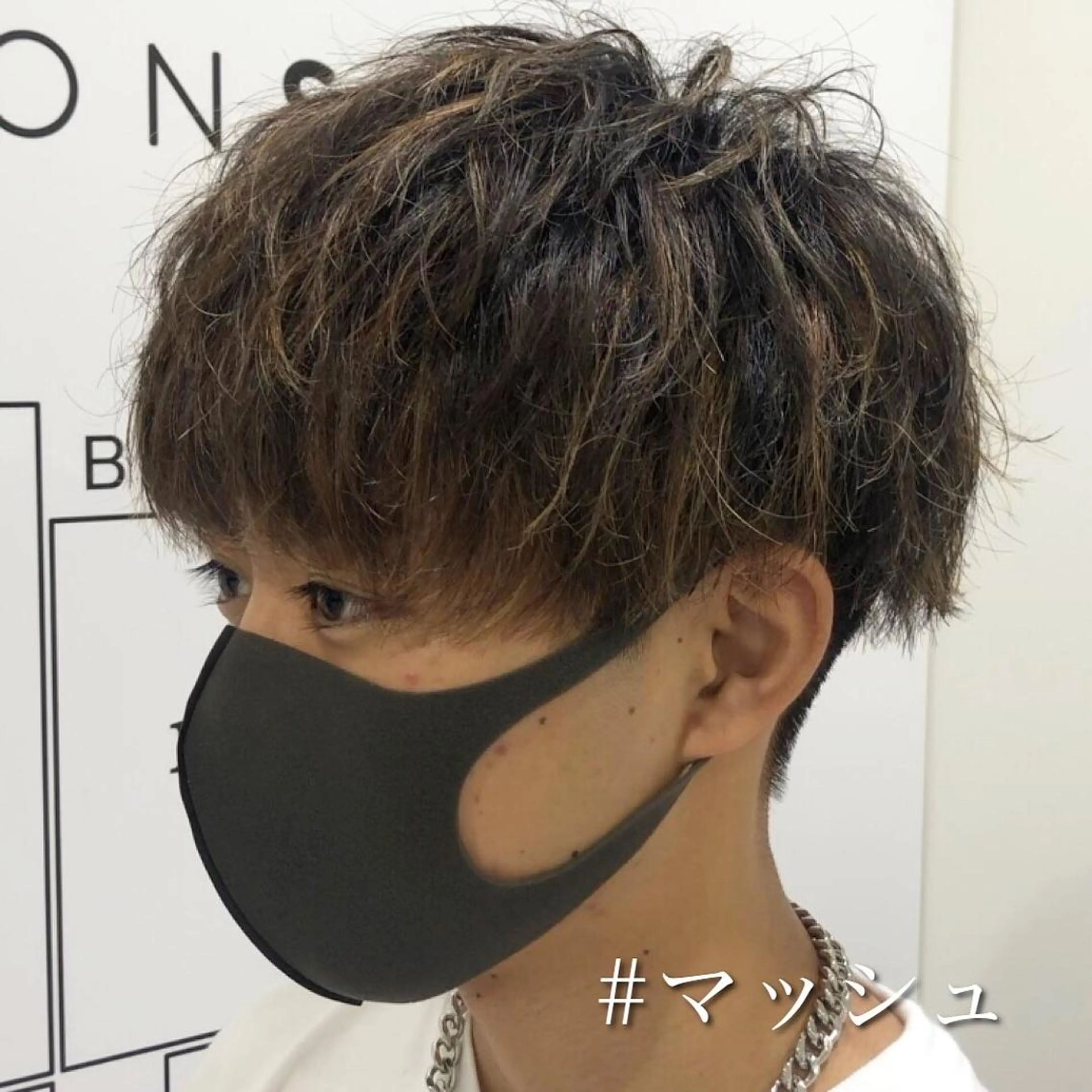 ショート カラー パーマ メンズ メンズハイライト マッシュ メンズパーマ ハイライトカラー ハイライト カット ヘアカラー パーマ トリートメント ⭐️メンズ特化⭐️ 上杉俊祐のヘアスタイル