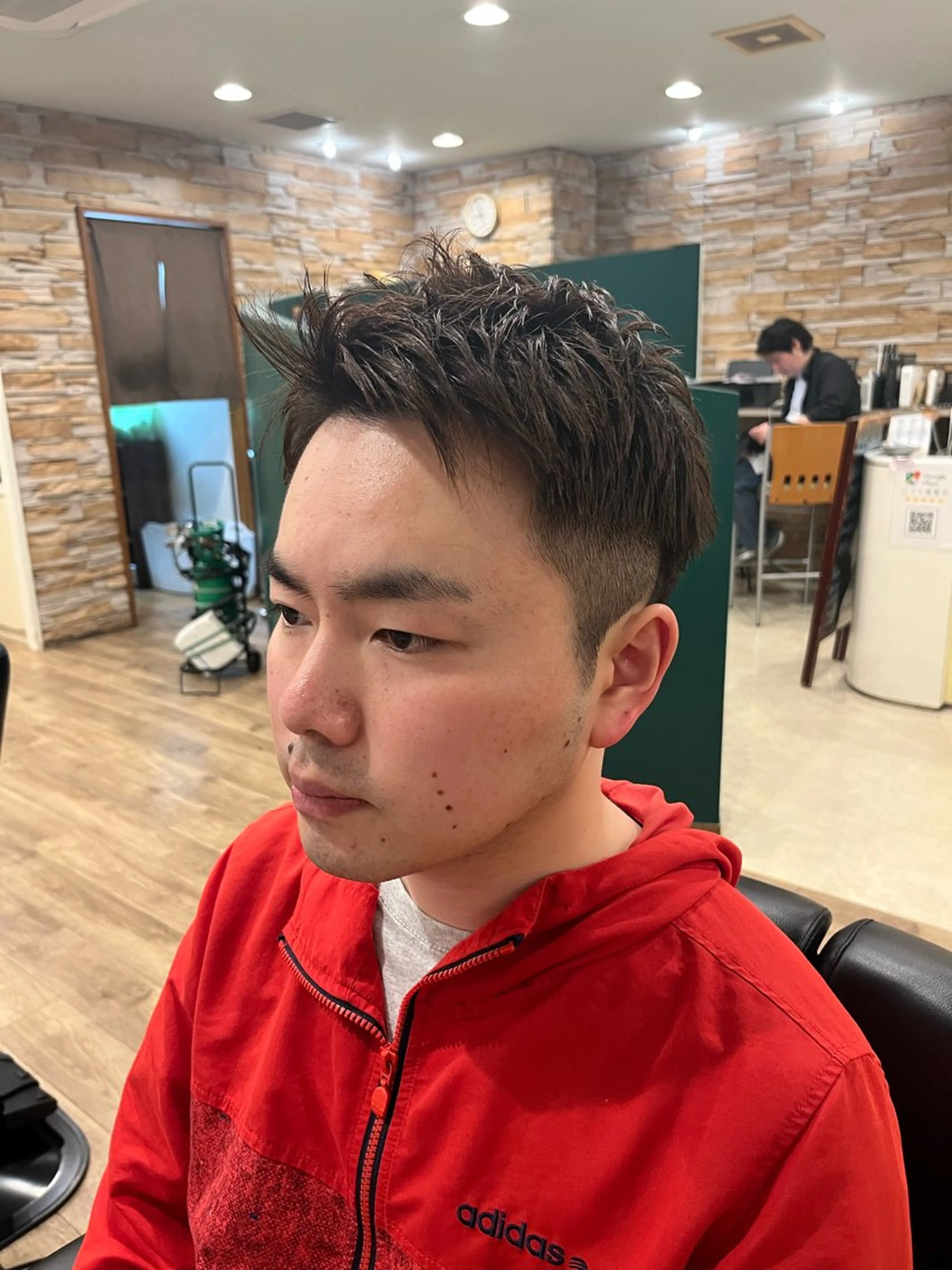 ショート 植木 賢三のヘアスタイル