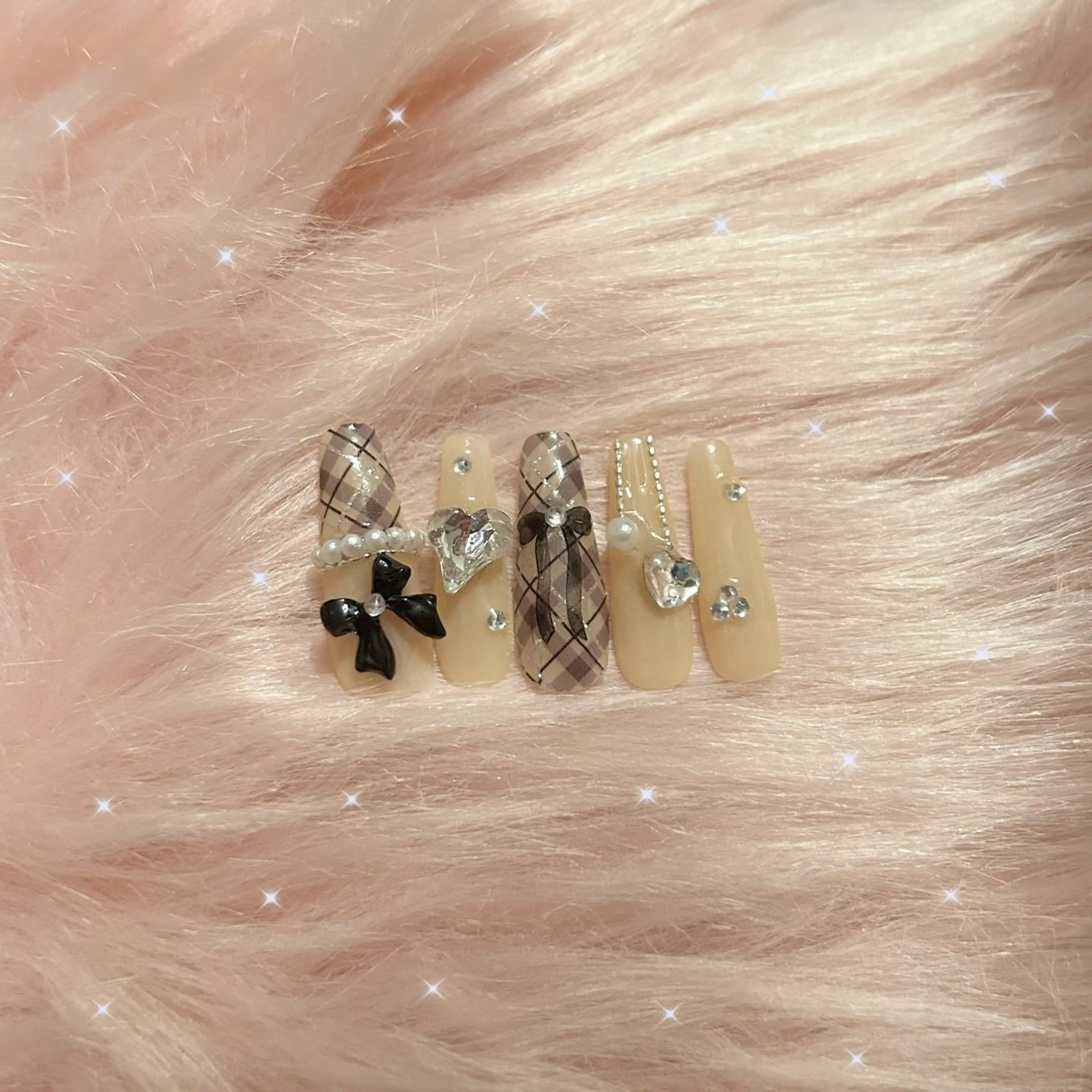 ネイル 🎀アネラ しま  🎀のネイルデザイン