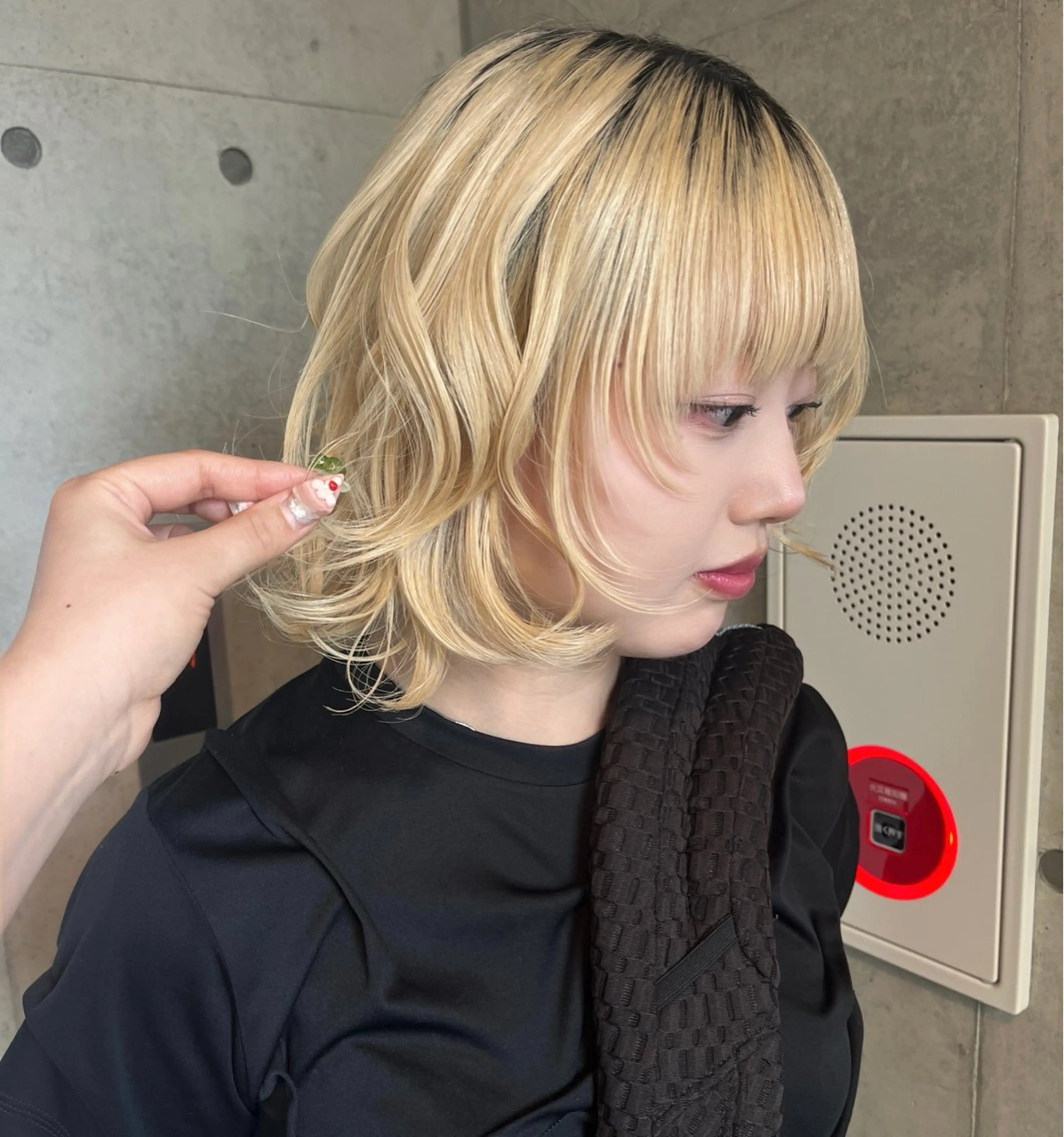 ショート 広香🪽ハイトーン/ レイヤー/ヘアセットのヘアスタイル