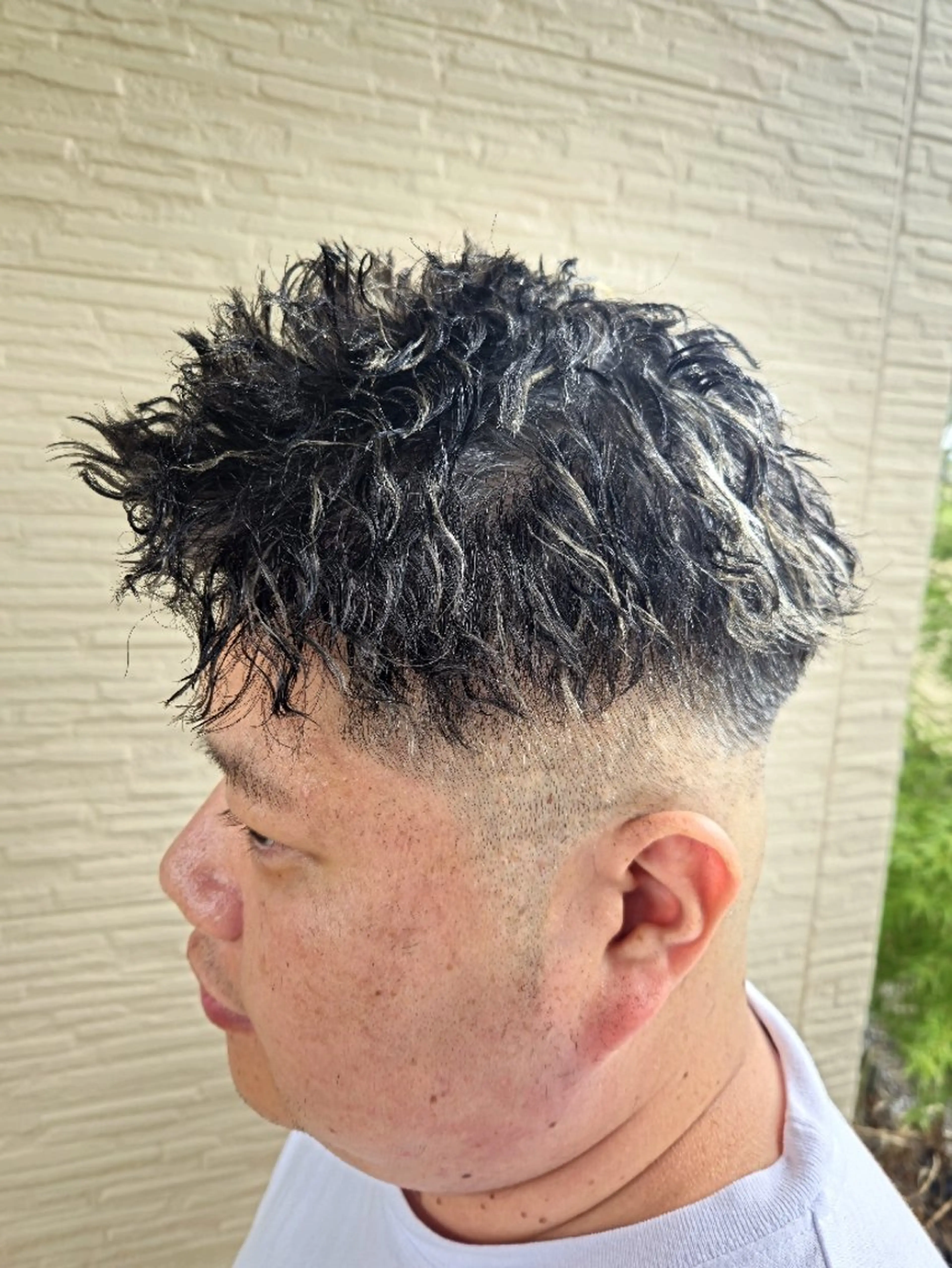 メンズ パーマ カラー 荒井 琢人のヘアスタイル