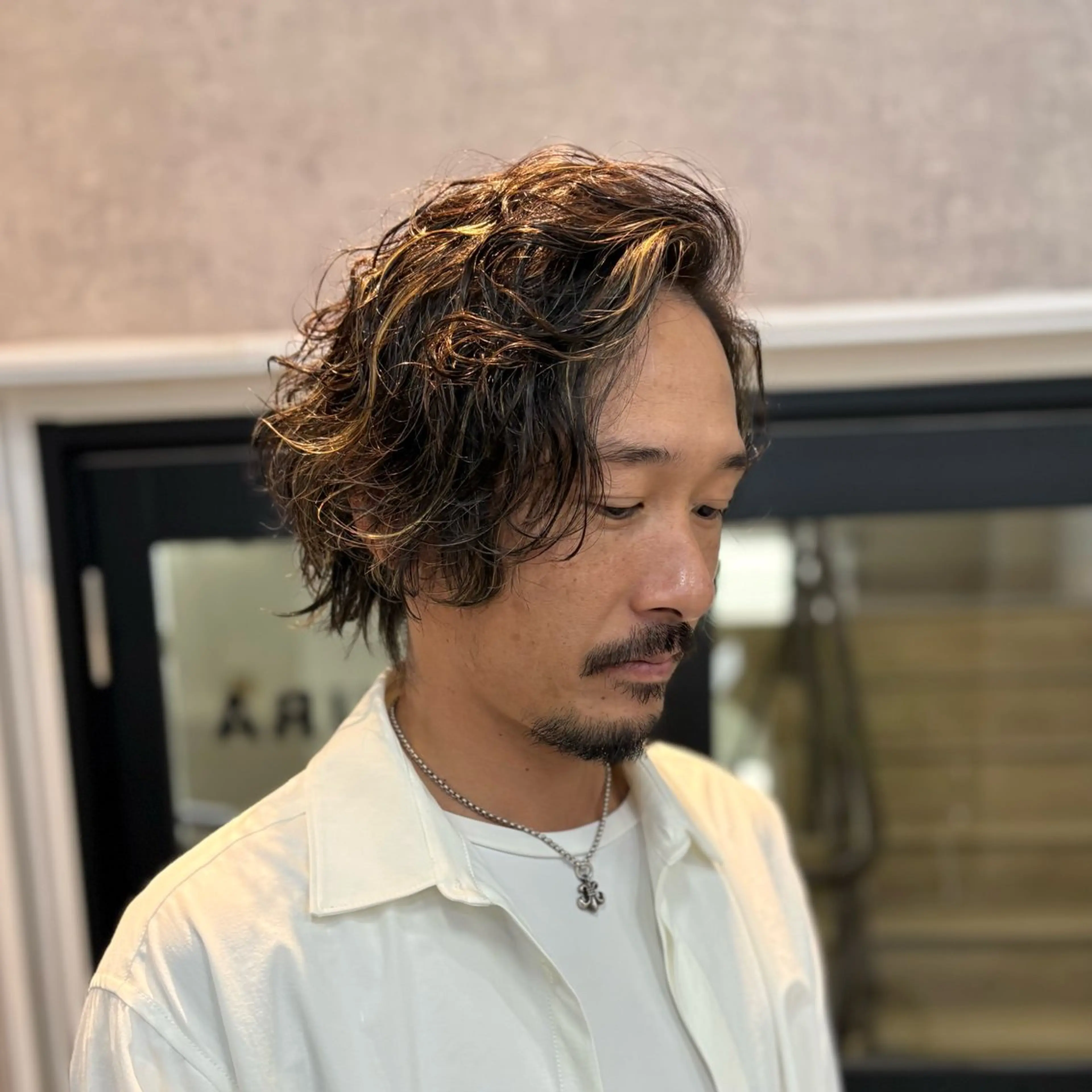 ミディアム パーマ メンズ SAKURA    gifu所属・メンズ/扱いやすい髪 /毛流れ/大城聖瑠のヘアスタイル