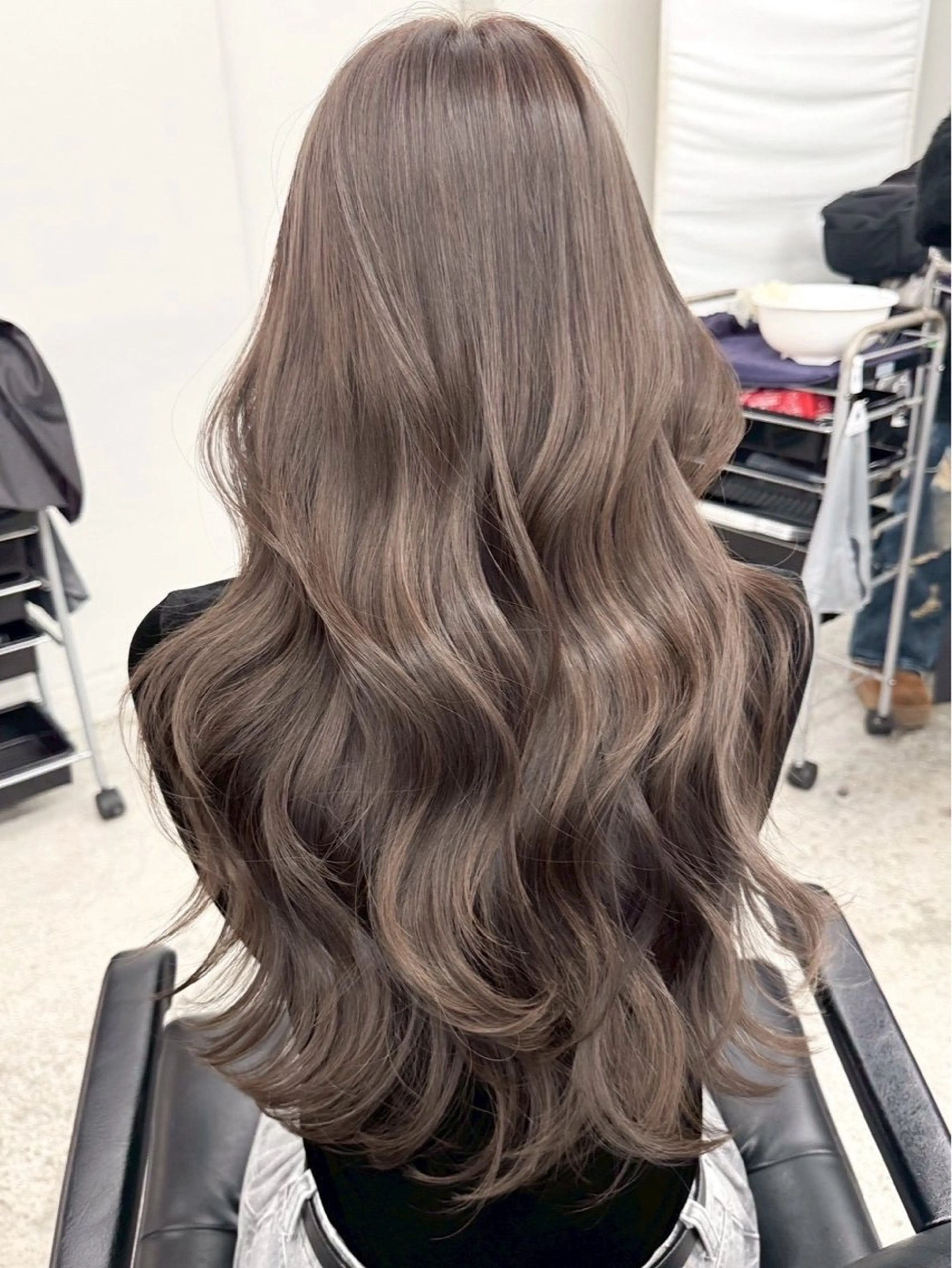 ロング カラー 新實 ゆりあのヘアスタイル