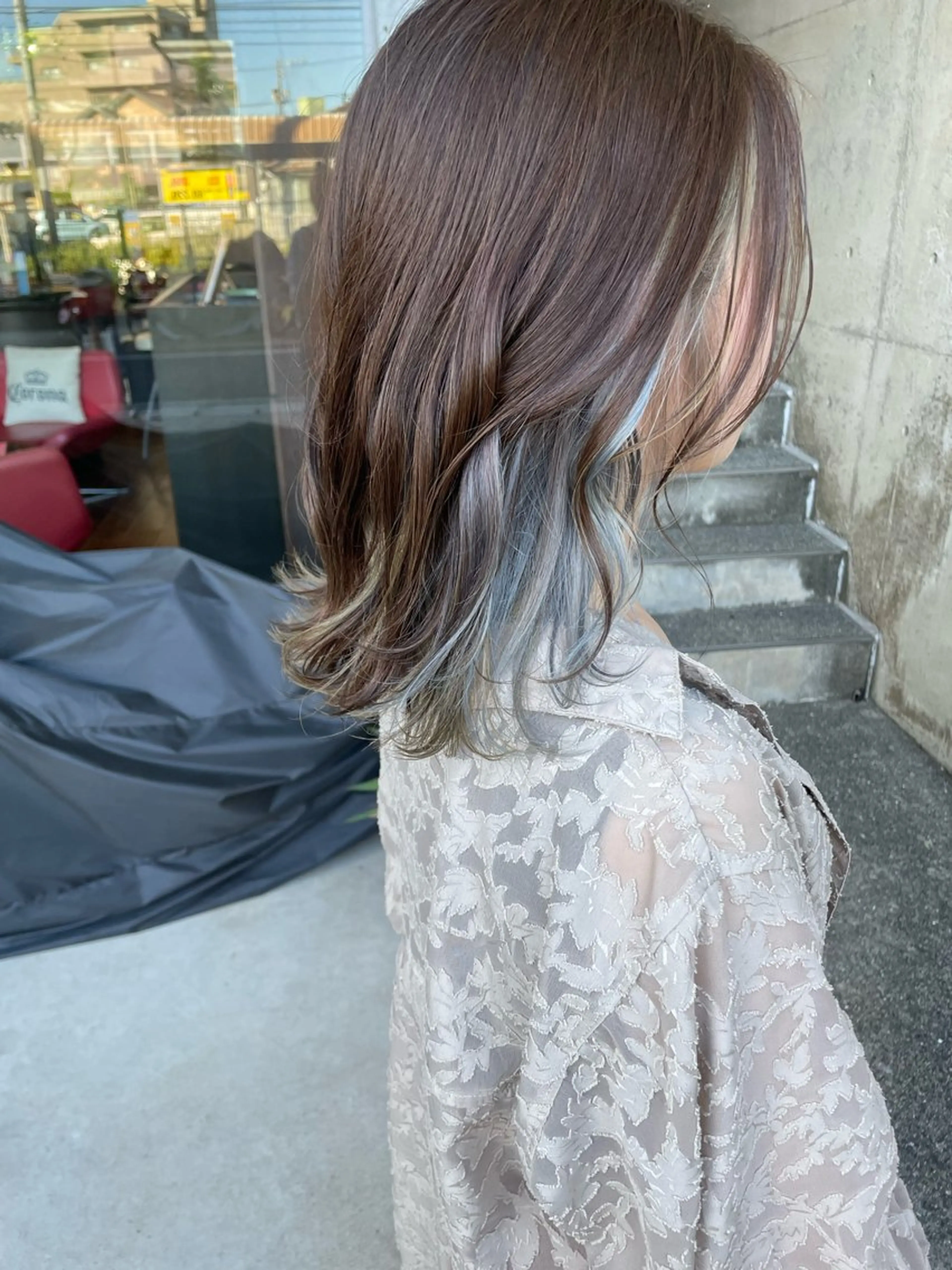 ミディアム カラー 日高 香織のヘアスタイル