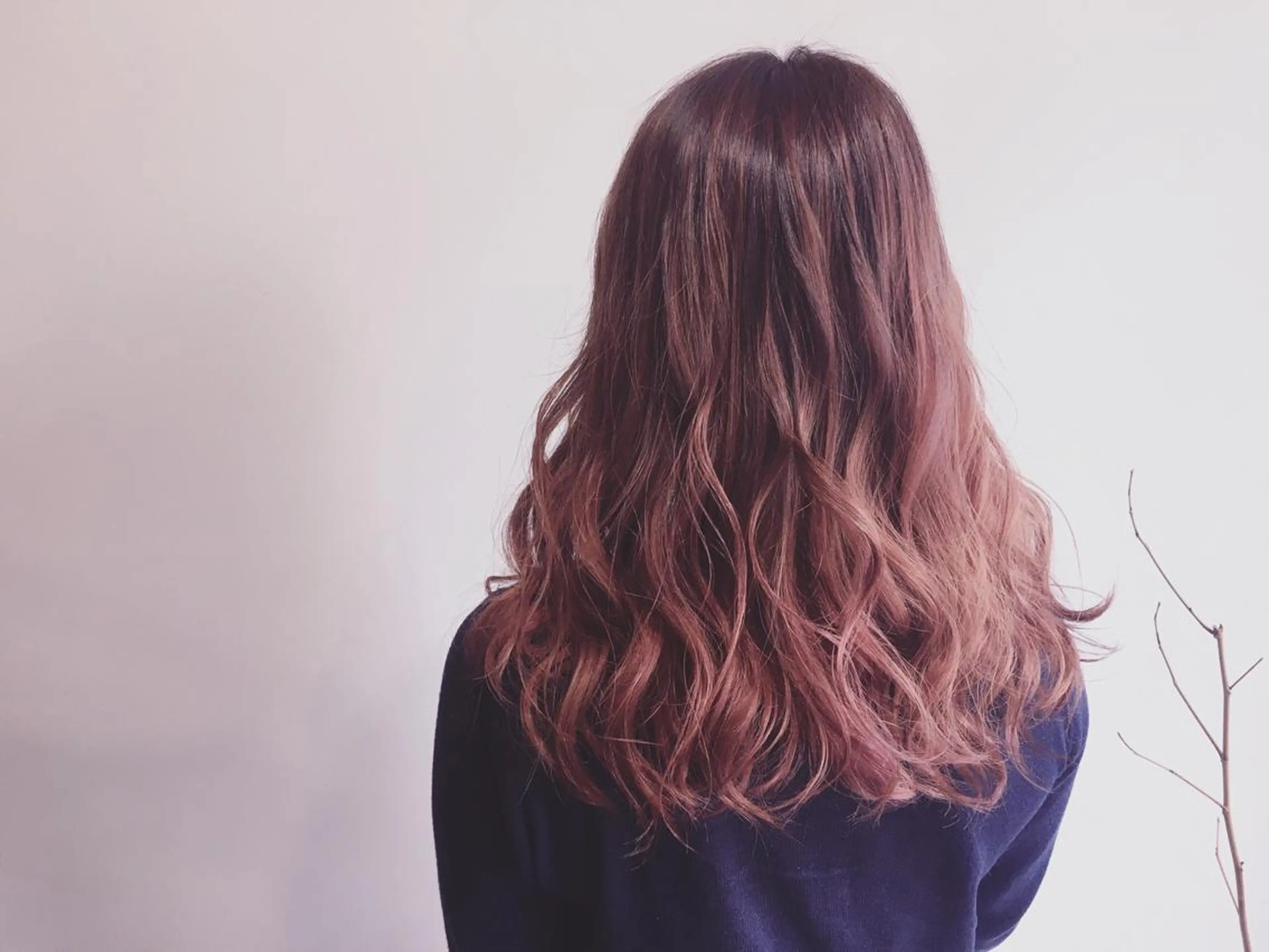 ロング カラー アッシュ ベージュカラー グラデーションカラー ピンクカラー ピンクアッシュ ヘアカラー てんま さやかのヘアスタイル