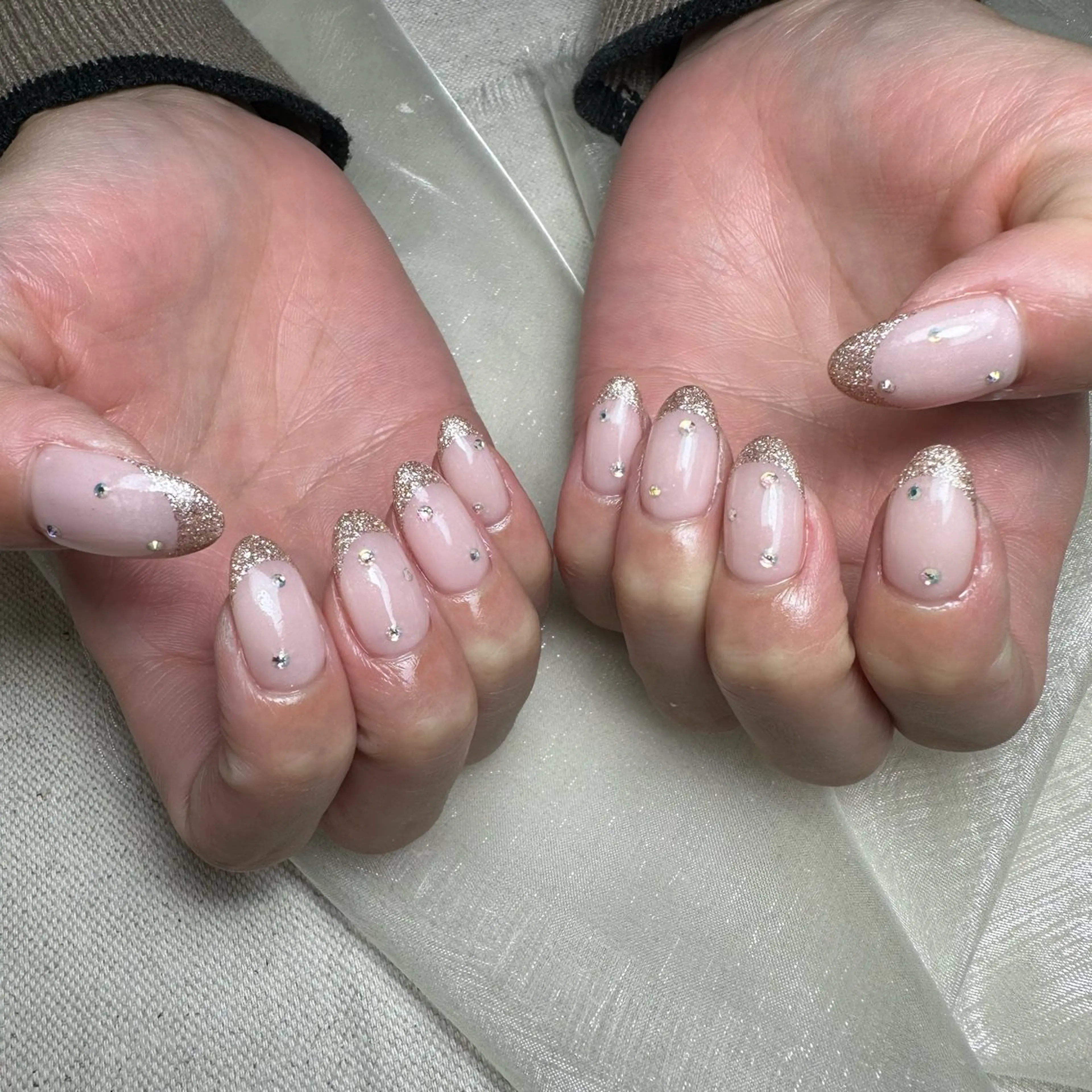 ネイル ハンドネイル repos~ルポ~所属・里見 麗のネイルデザイン