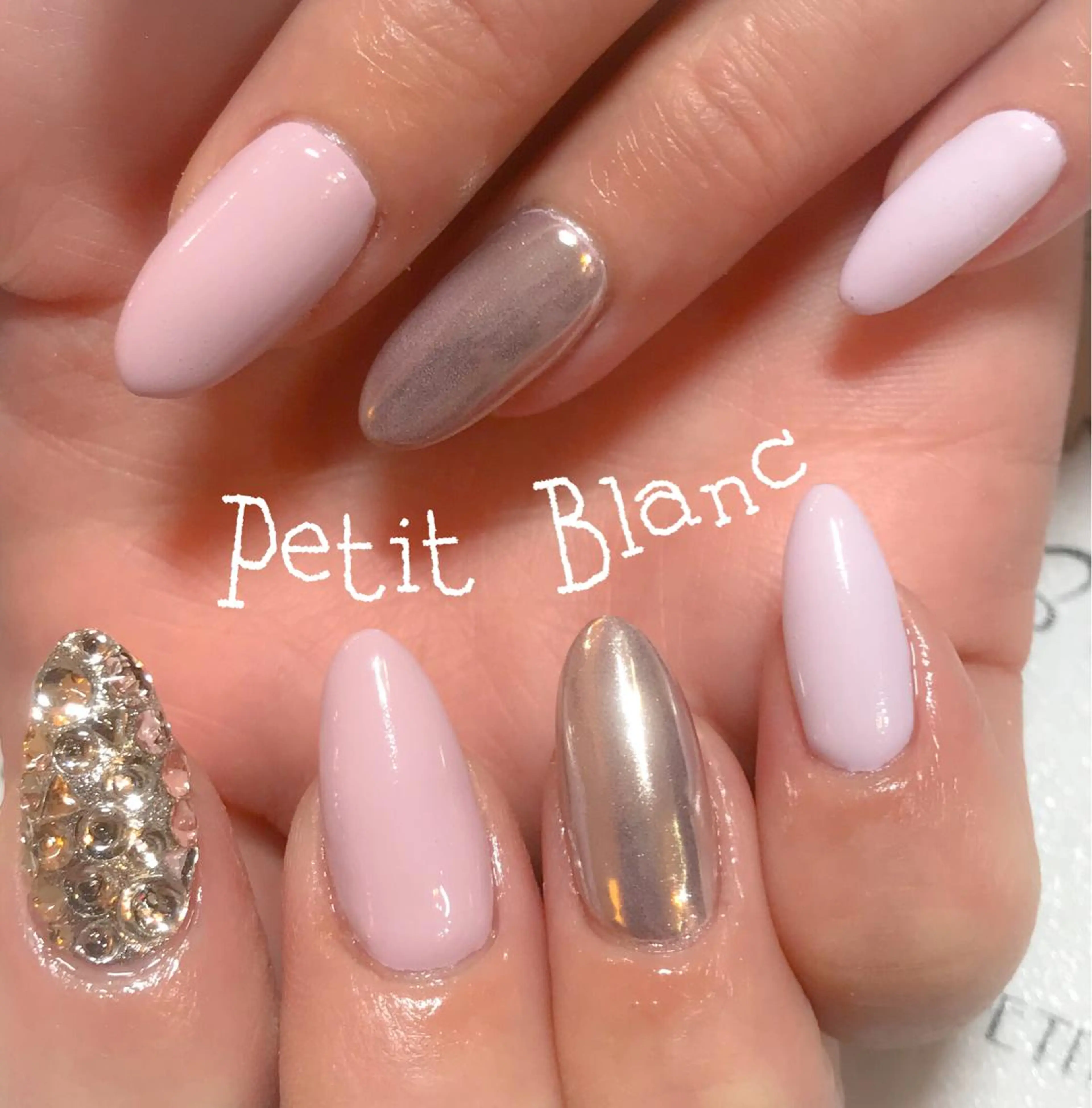 ネイル アートネイル ジェルネイル PetitBlanc KAZUKIのネイルデザイン