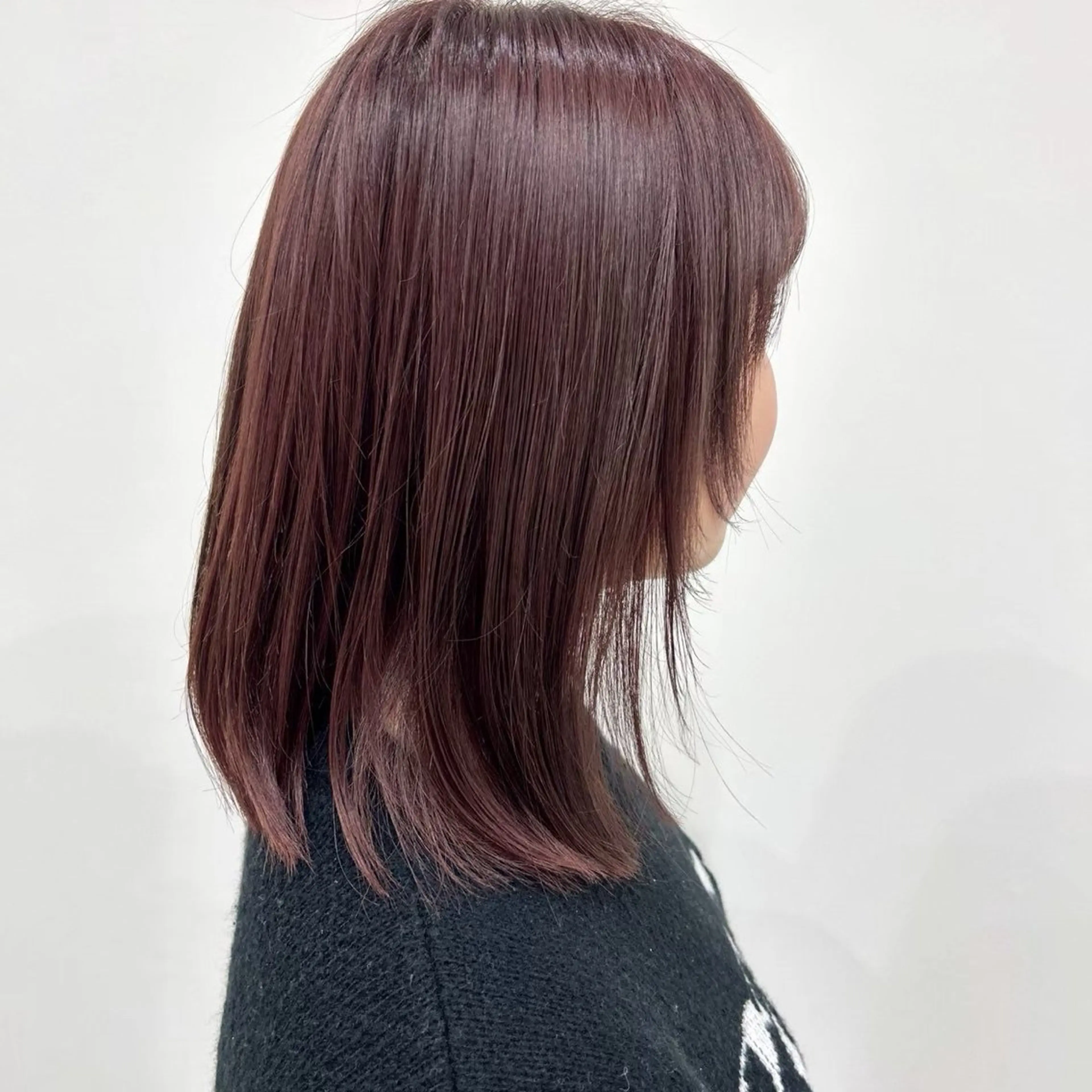 ミディアム カラー 肥後 有紗のヘアスタイル