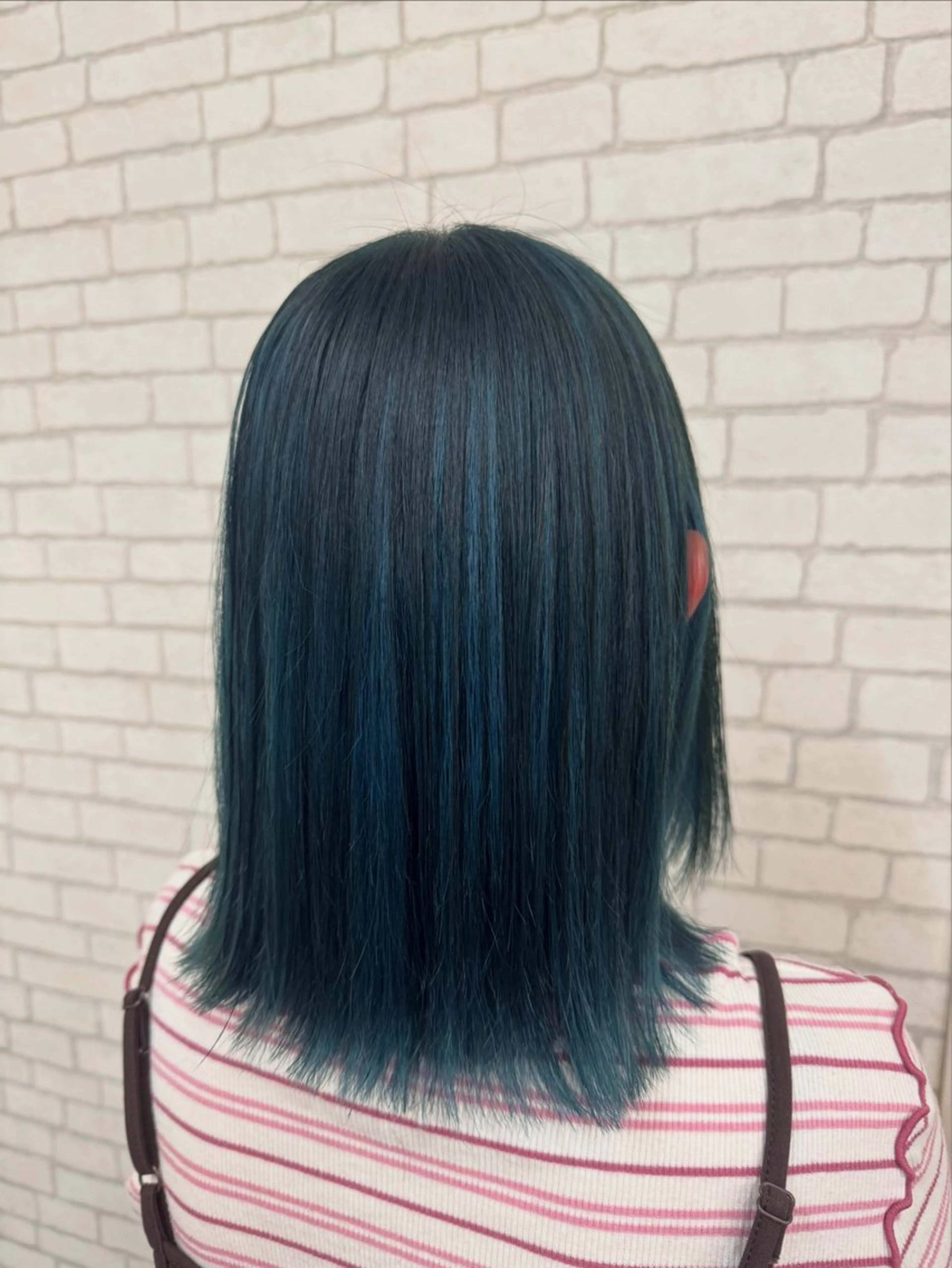 ミディアム カット ヘアカラー r i n k aのヘアスタイル