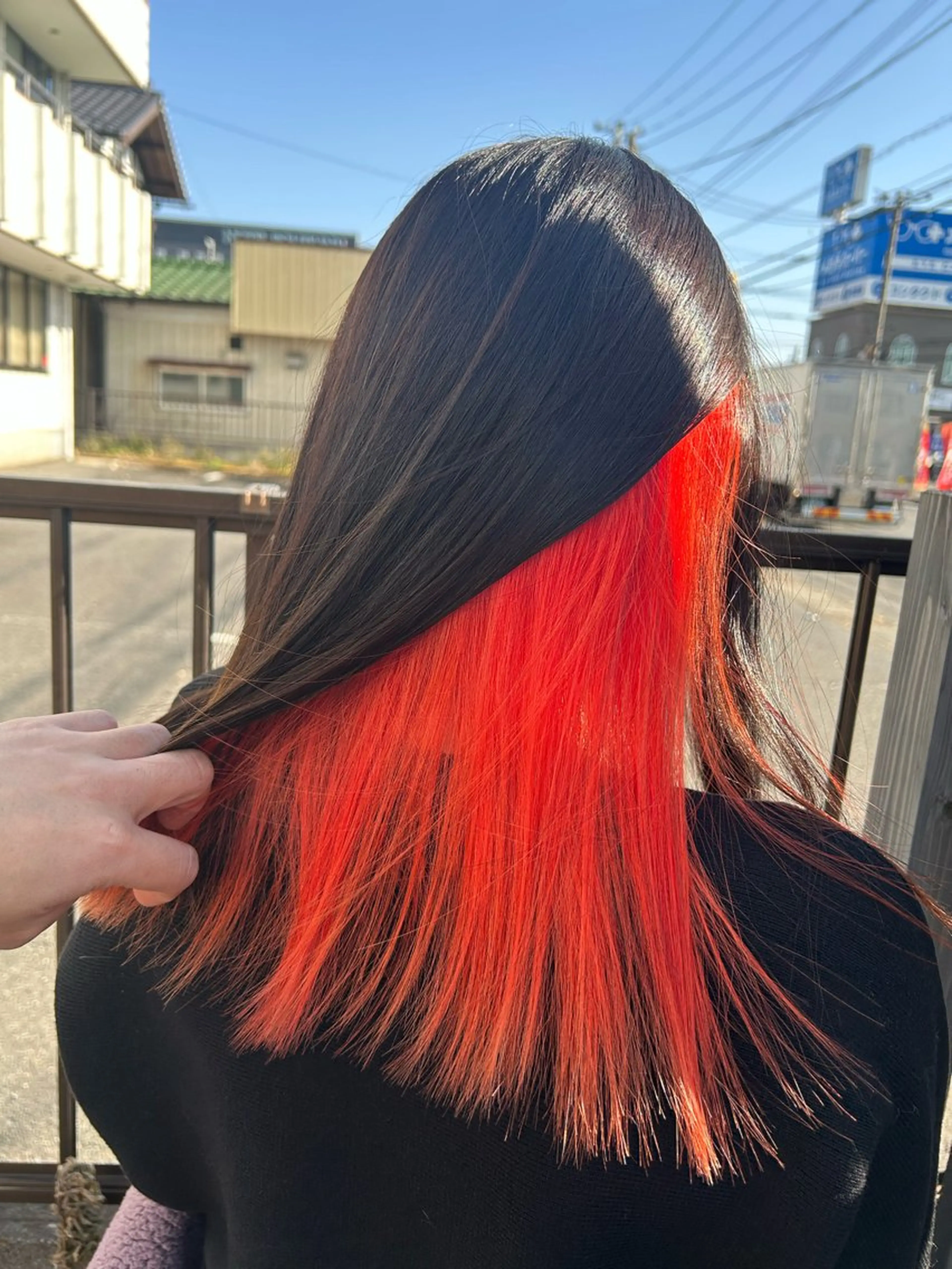 ミディアム カラー インナーカラー オレンジ SALWIN ゆうのヘアスタイル