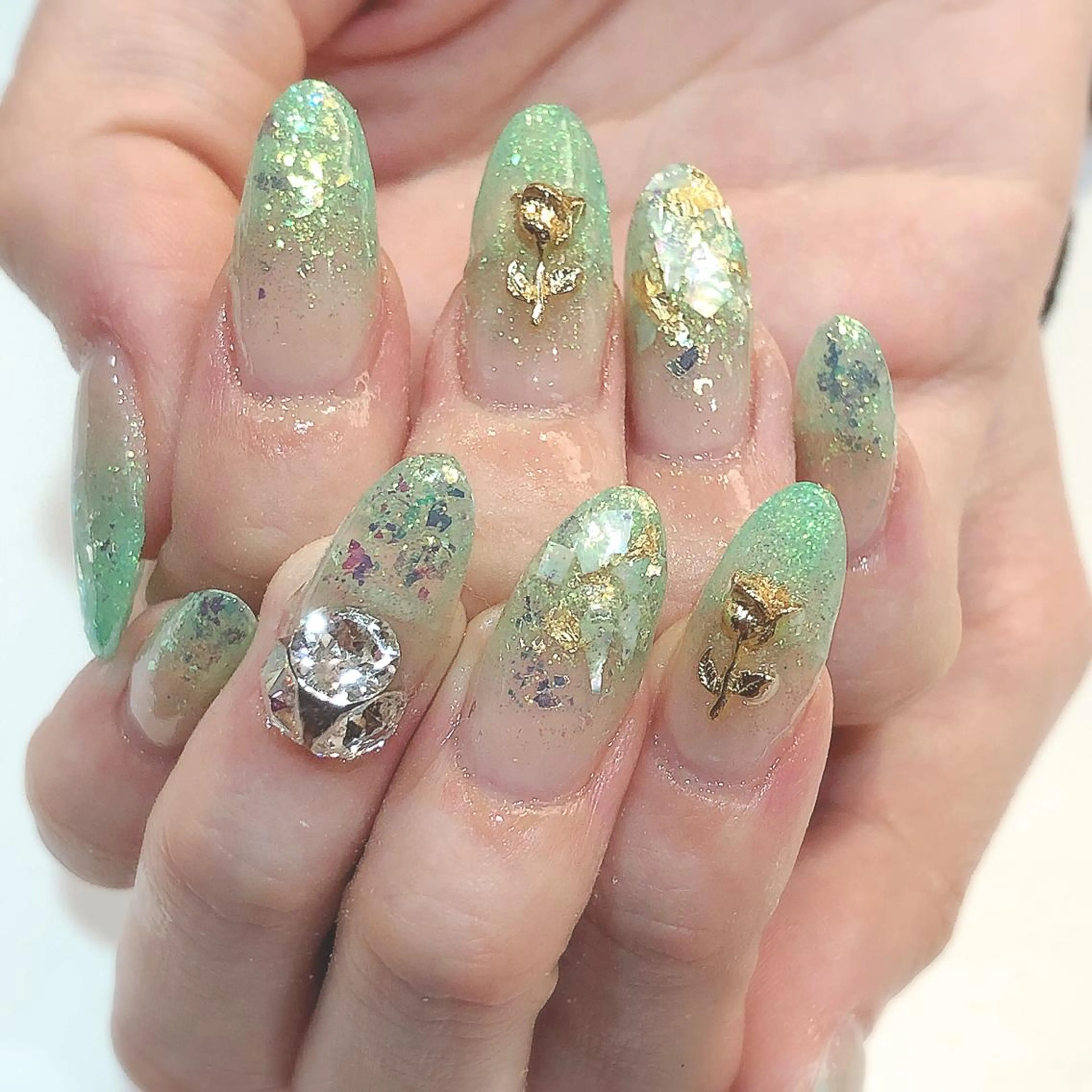 ネイル 中牟田 彩水のネイルデザイン