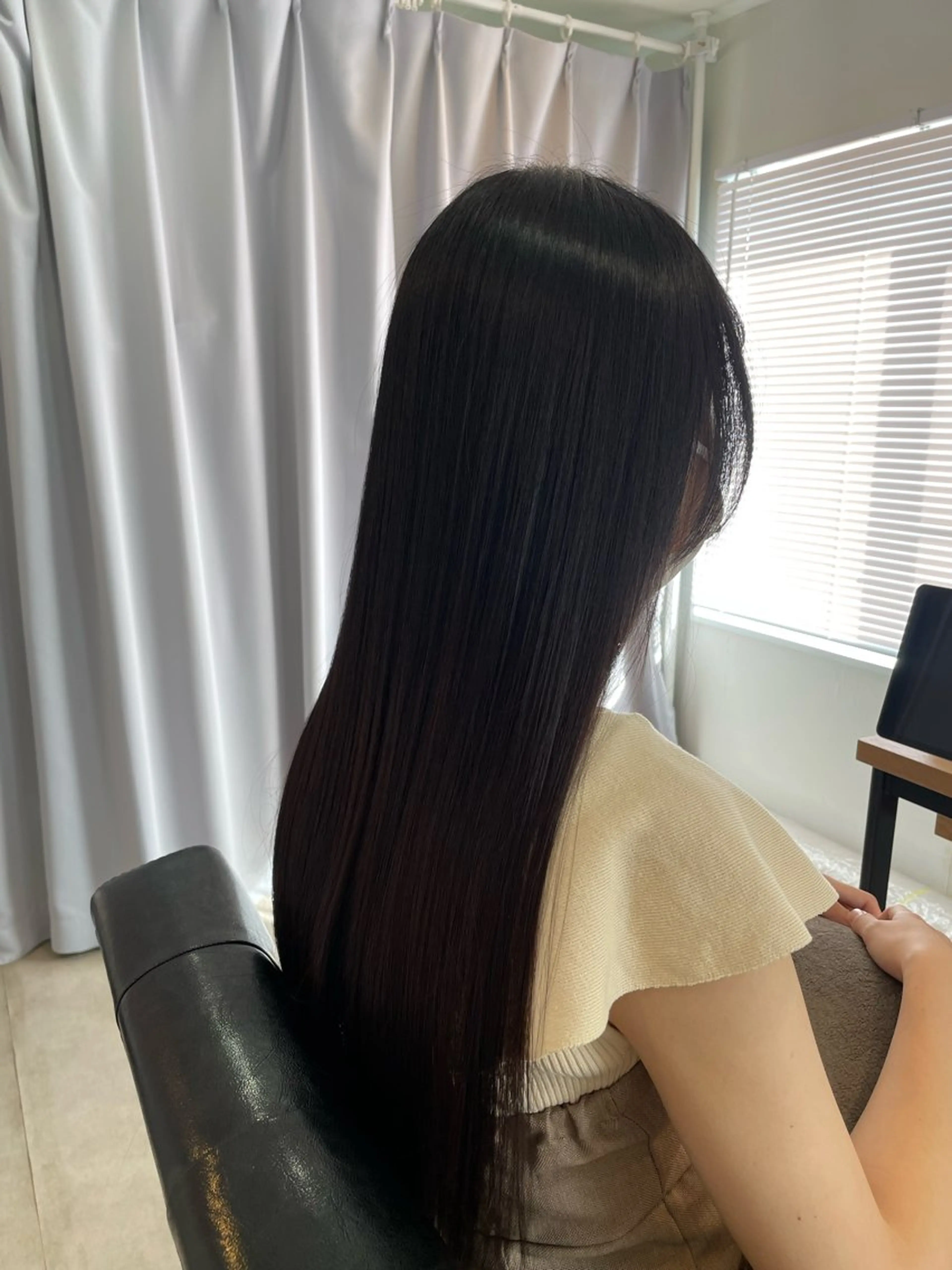 【うねり、癖、広がりが気になる方へ✨️地毛風ストレート】髪質改善ストレート+カット¥22000の写真