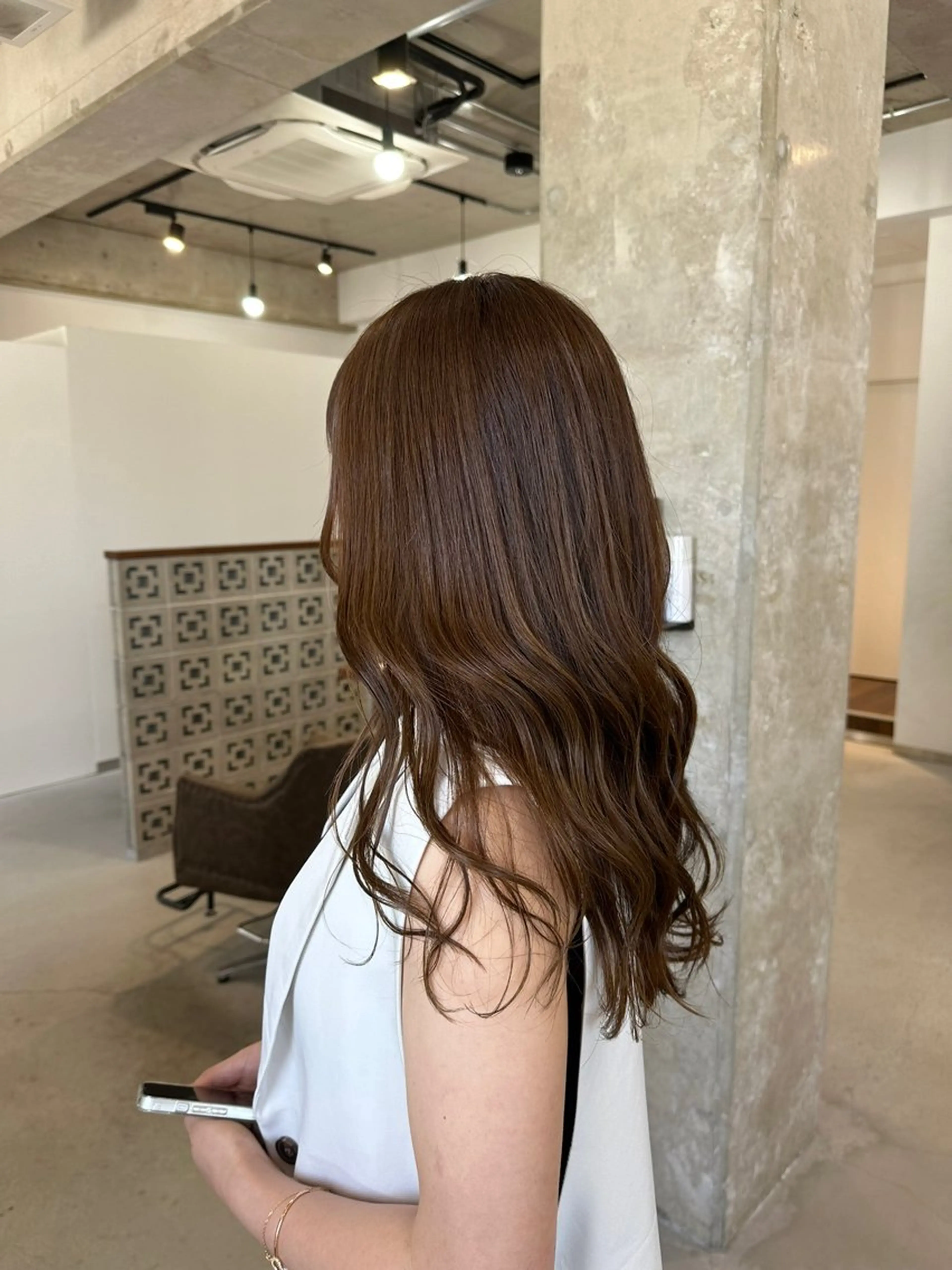 セミロング カラー ベージュカラー オリーブベージュ カット ヘアカラー トリートメント カイリ /レイヤーカットのヘアスタイル