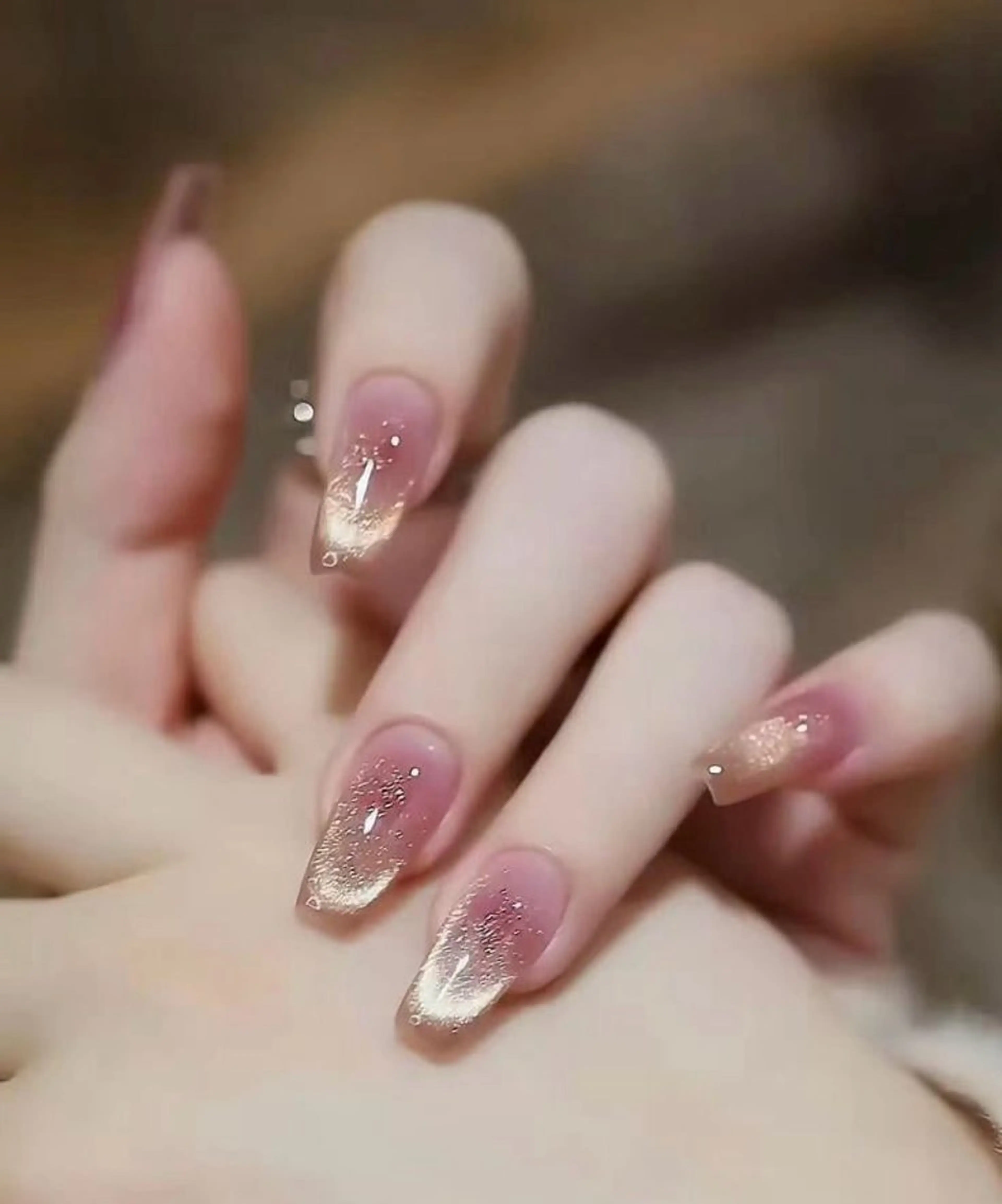 ネイル フレンチネイル ガーリー ハート キラキラネイル 韓国ネイル ハンドネイル 中野駅から2分 MEO NAILのネイルデザイン