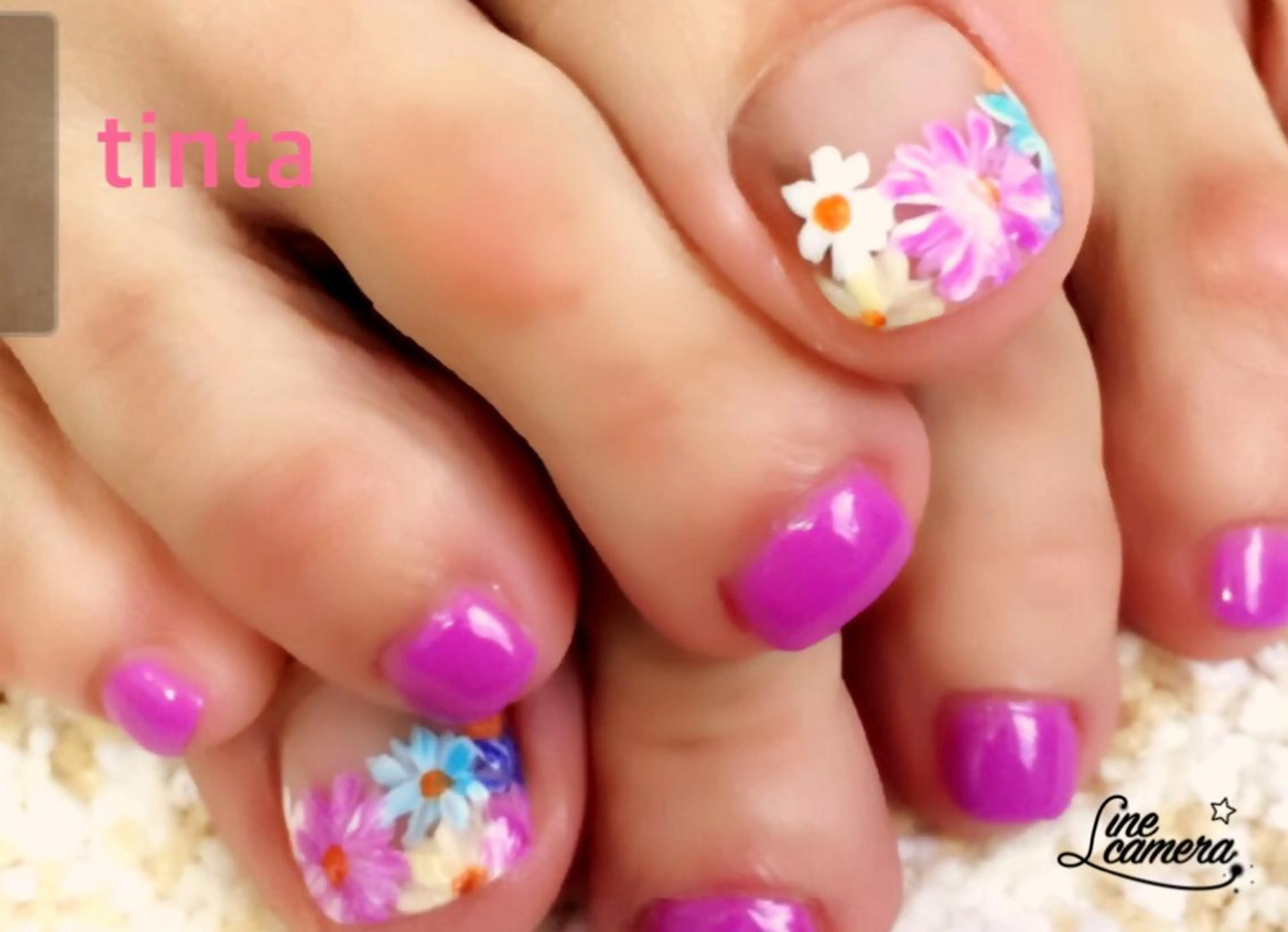 ネイル フラワーネイル フットネイル ネイルサロン ティンタ所属・馬場 典子のネイルデザイン