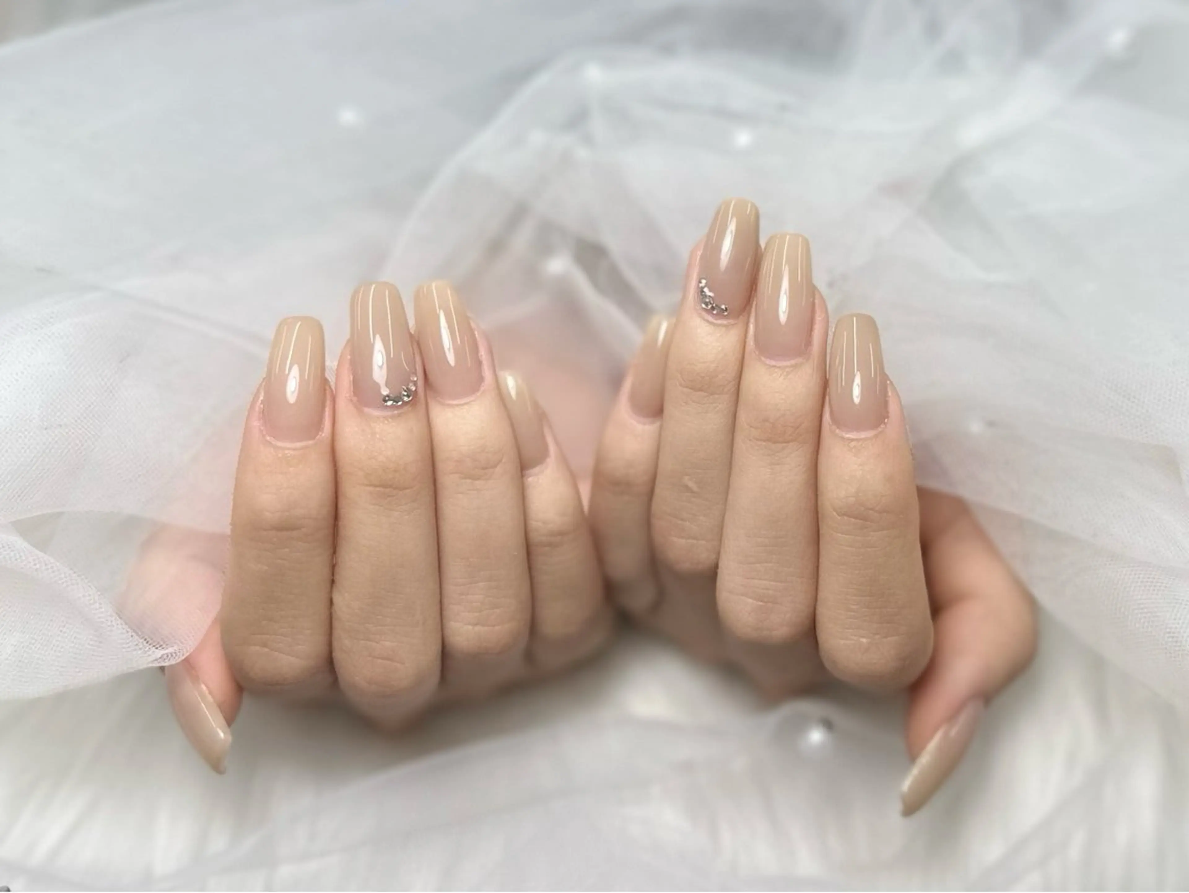 ネイル ハンドネイル 新宿AOI フォルム重視のネイルデザイン