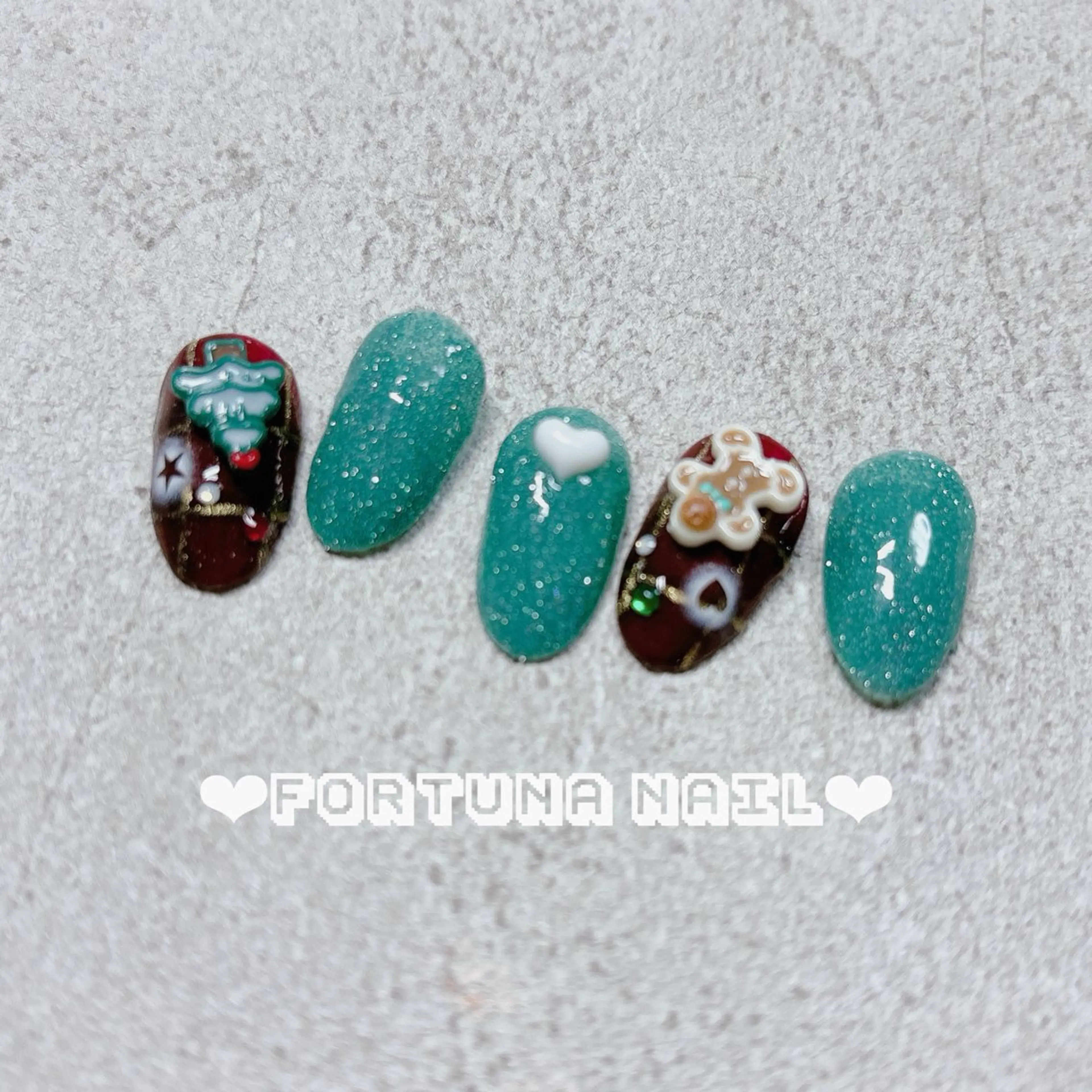 ネイル Nail •Head スパFortunaのネイルデザイン