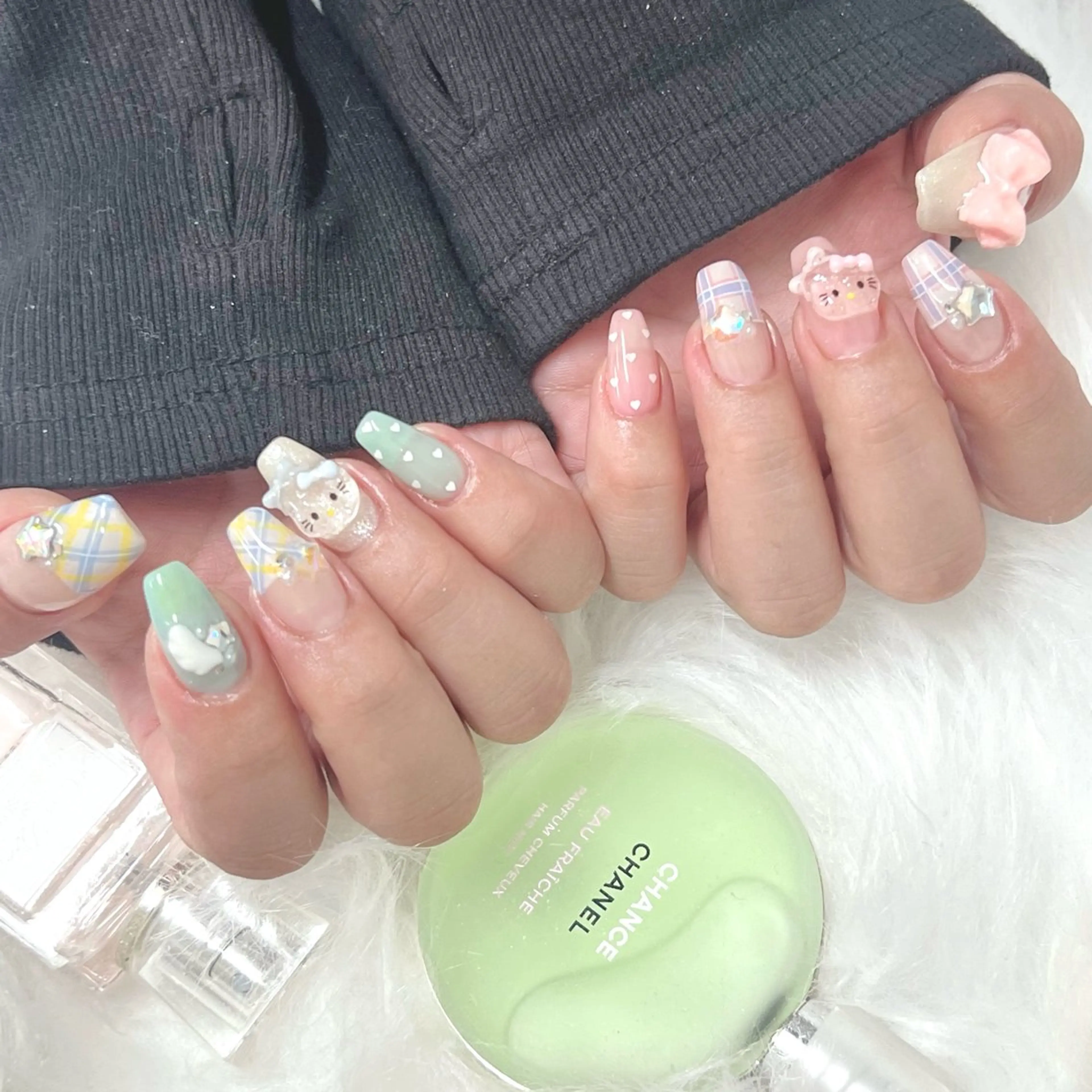 ミディアム Nailsalon Angeのネイルデザイン