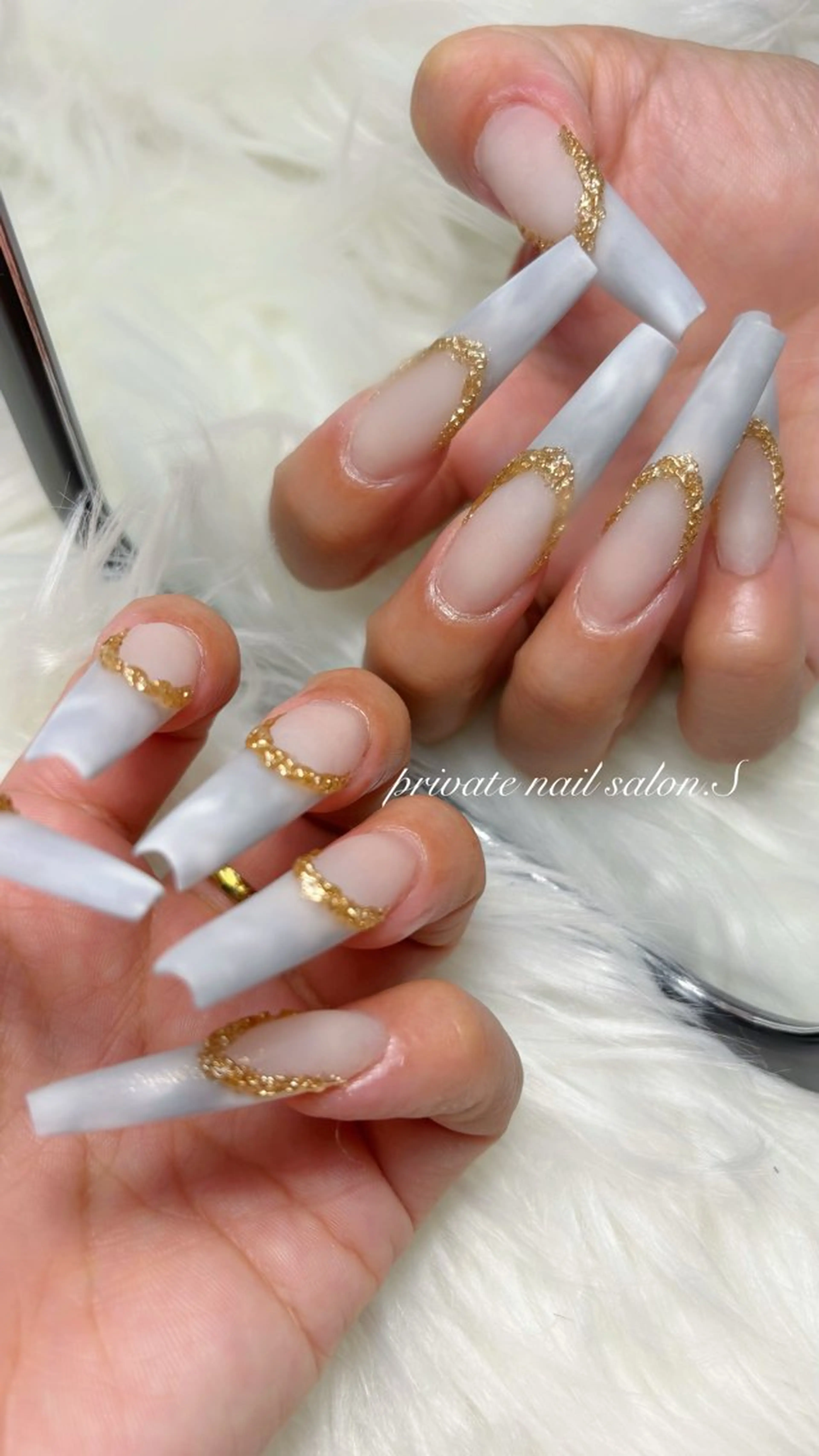 ネイル アートネイル フレンチネイル ジェルネイル 大理石ネイル(マーブル) ミラーネイル ハンドネイル 関山 志乃のネイルデザイン