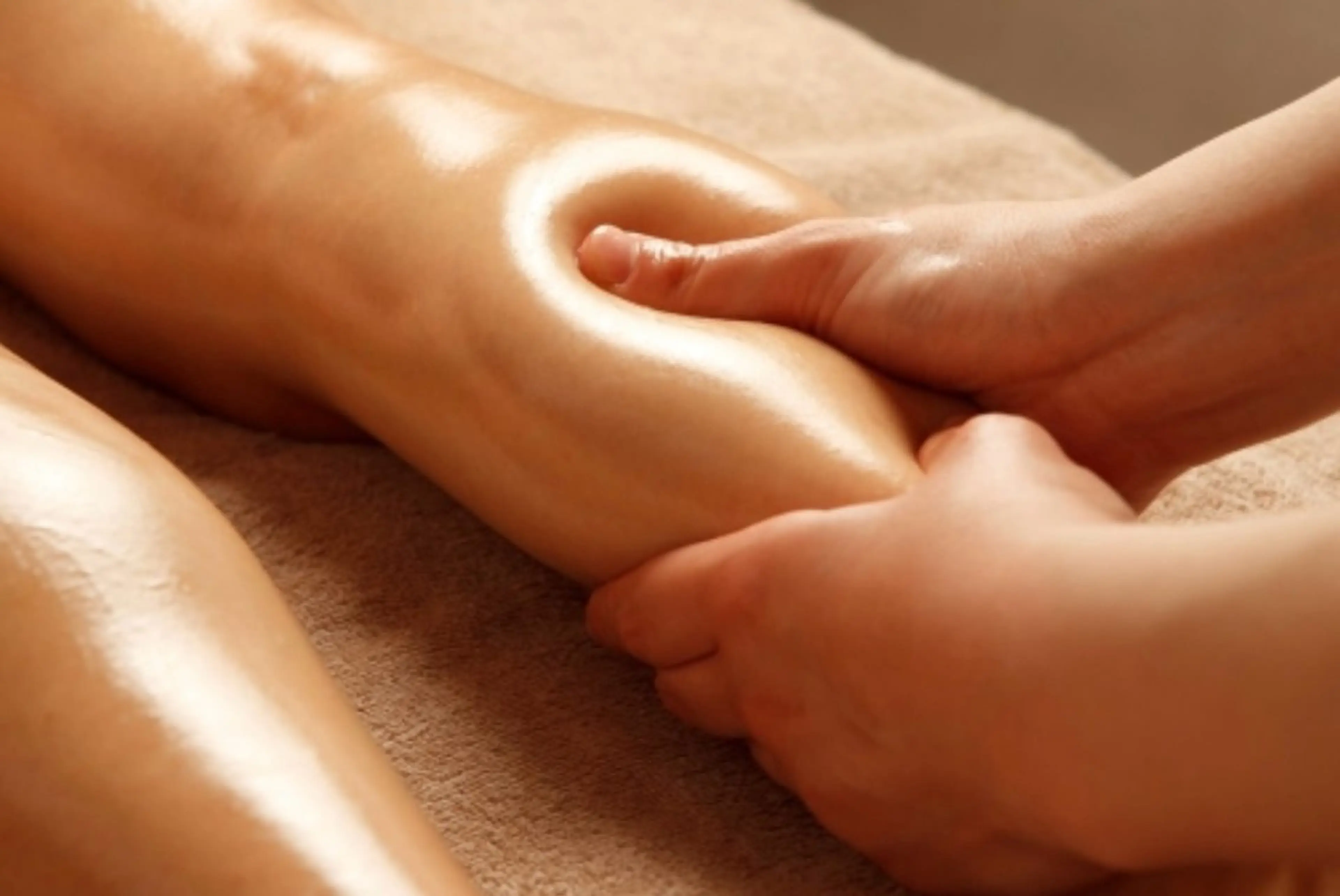 【45分コース】全身のほぐしマッサージと全身のオイルマッサージの写真