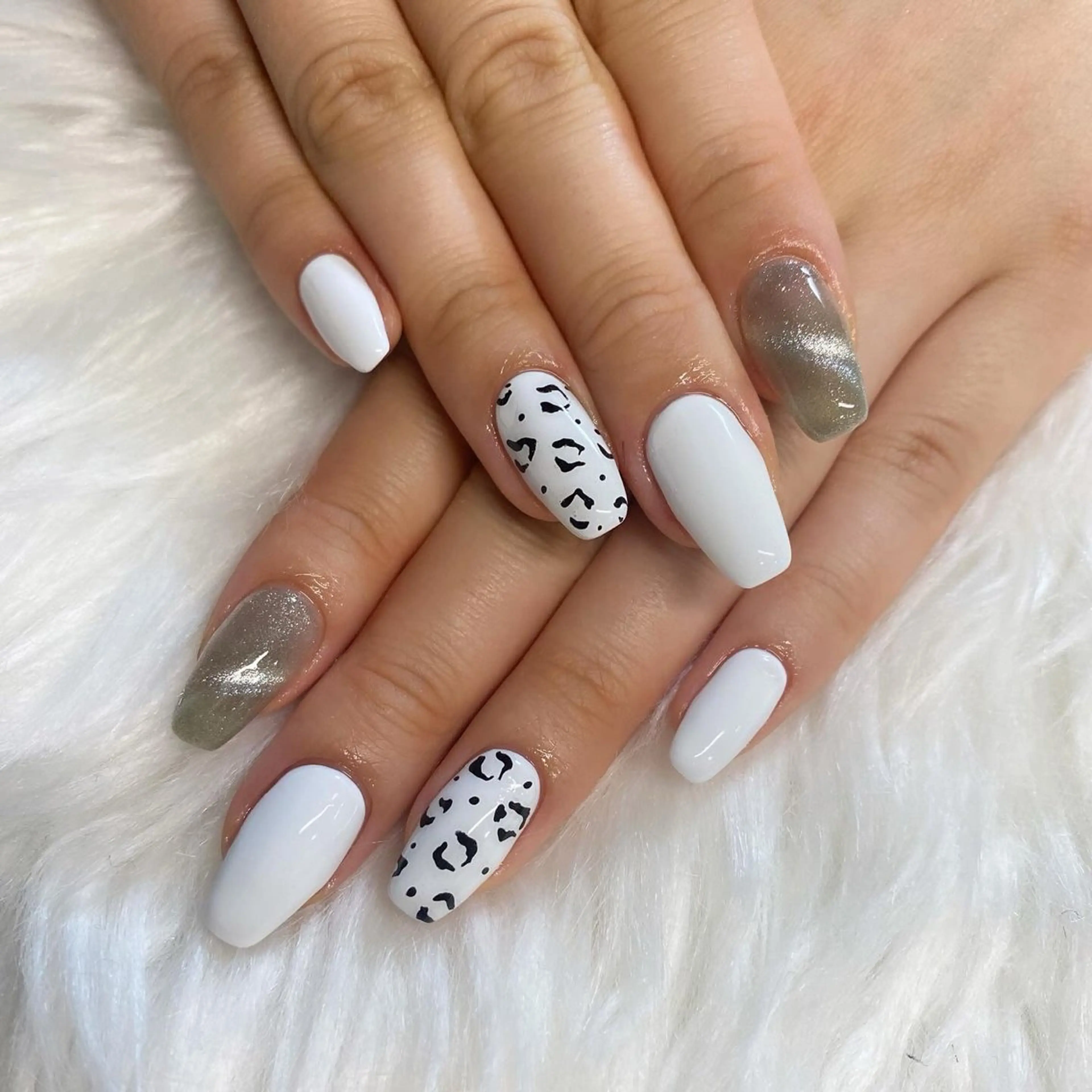 ネイル マグネットネイル N._._. clawのネイルデザイン