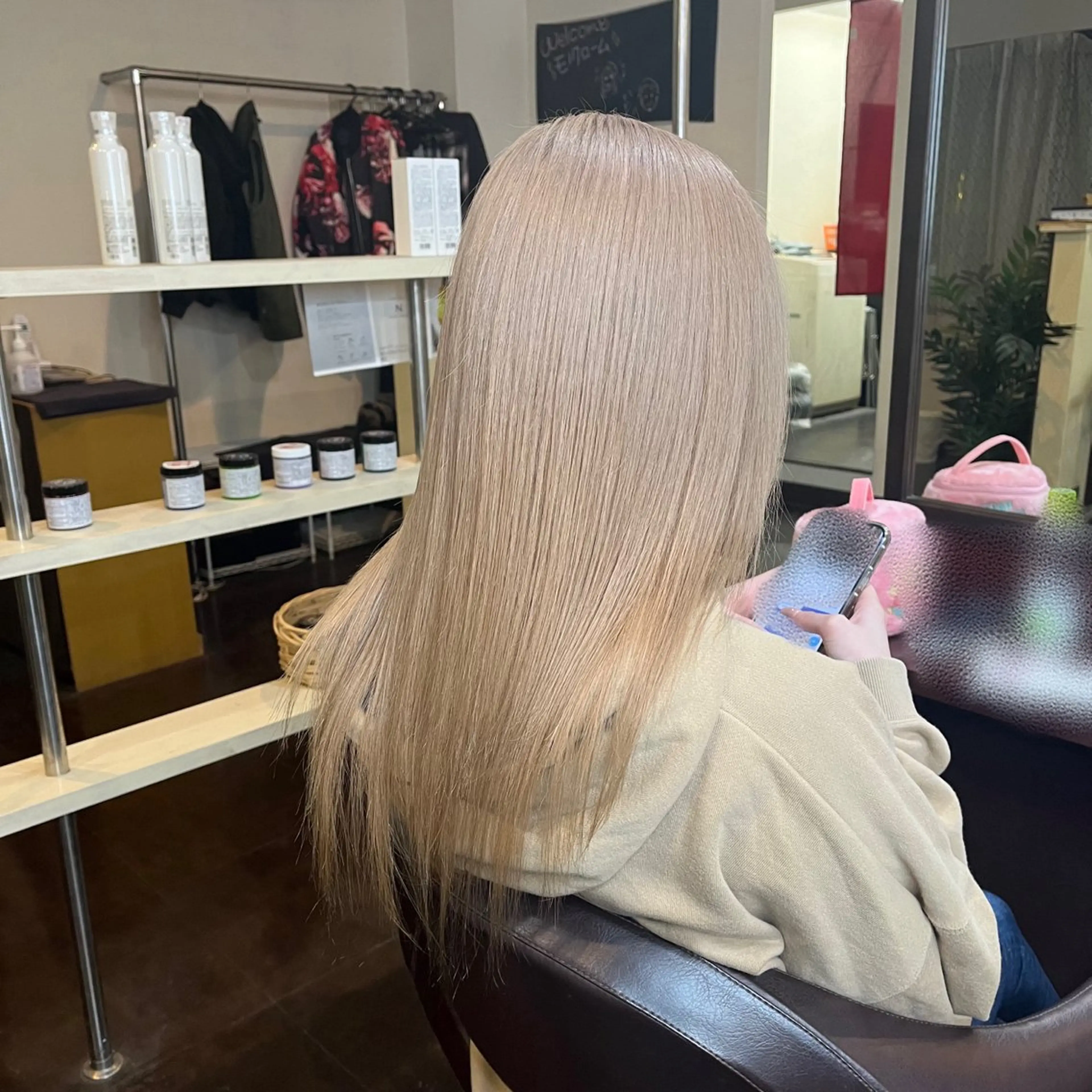 セミロング カラー ベージュカラー ブリーチ ホワイトベージュ エクステ トリートメント ヘアカラー トリートメント 編み込みエクステ/ ハイトーン りょすけのヘアスタイル