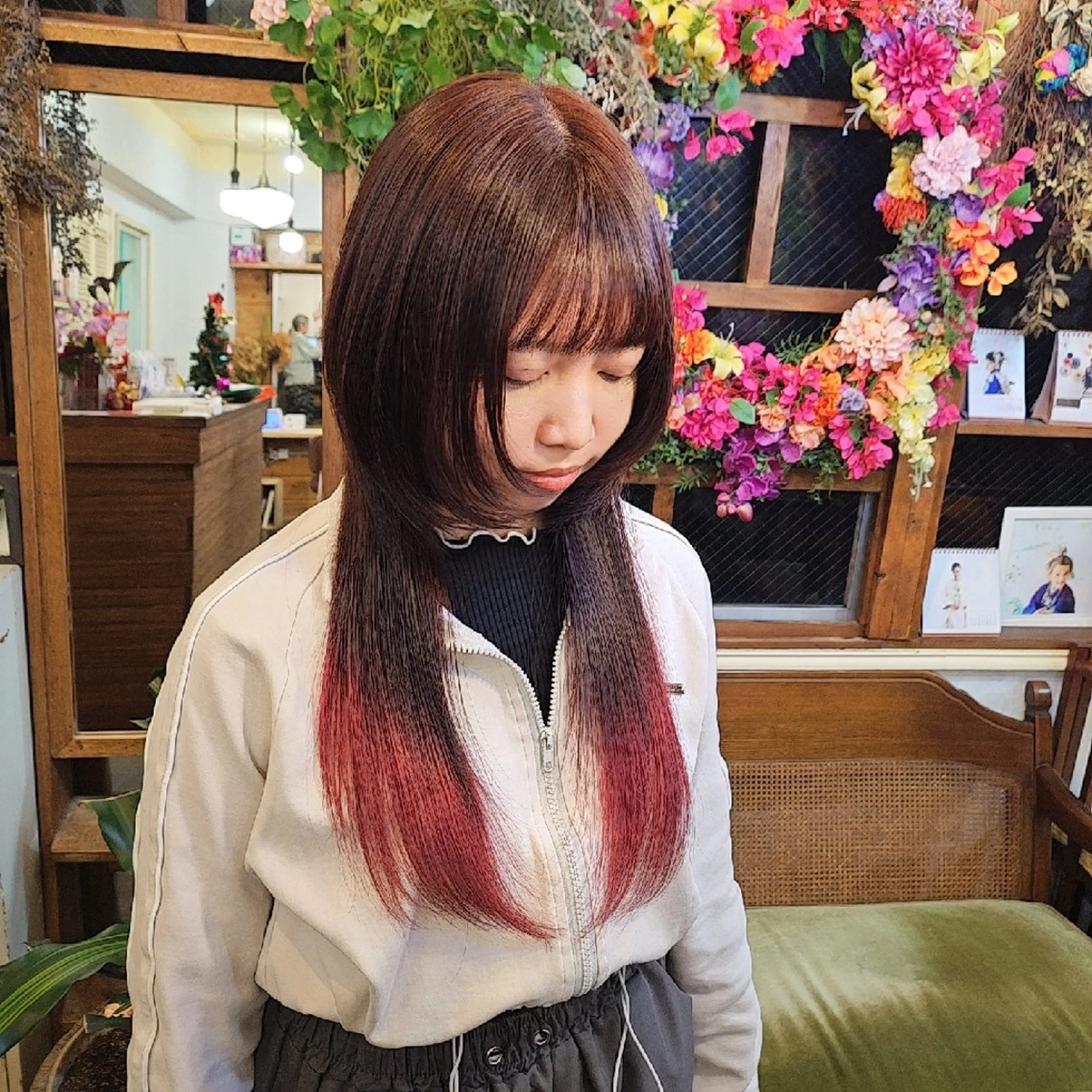ロング カラー ボルドーカラー レッドカラー ヘアカラー あべかりん/原宿 /マツパ/ハイトーンのヘアスタイル
