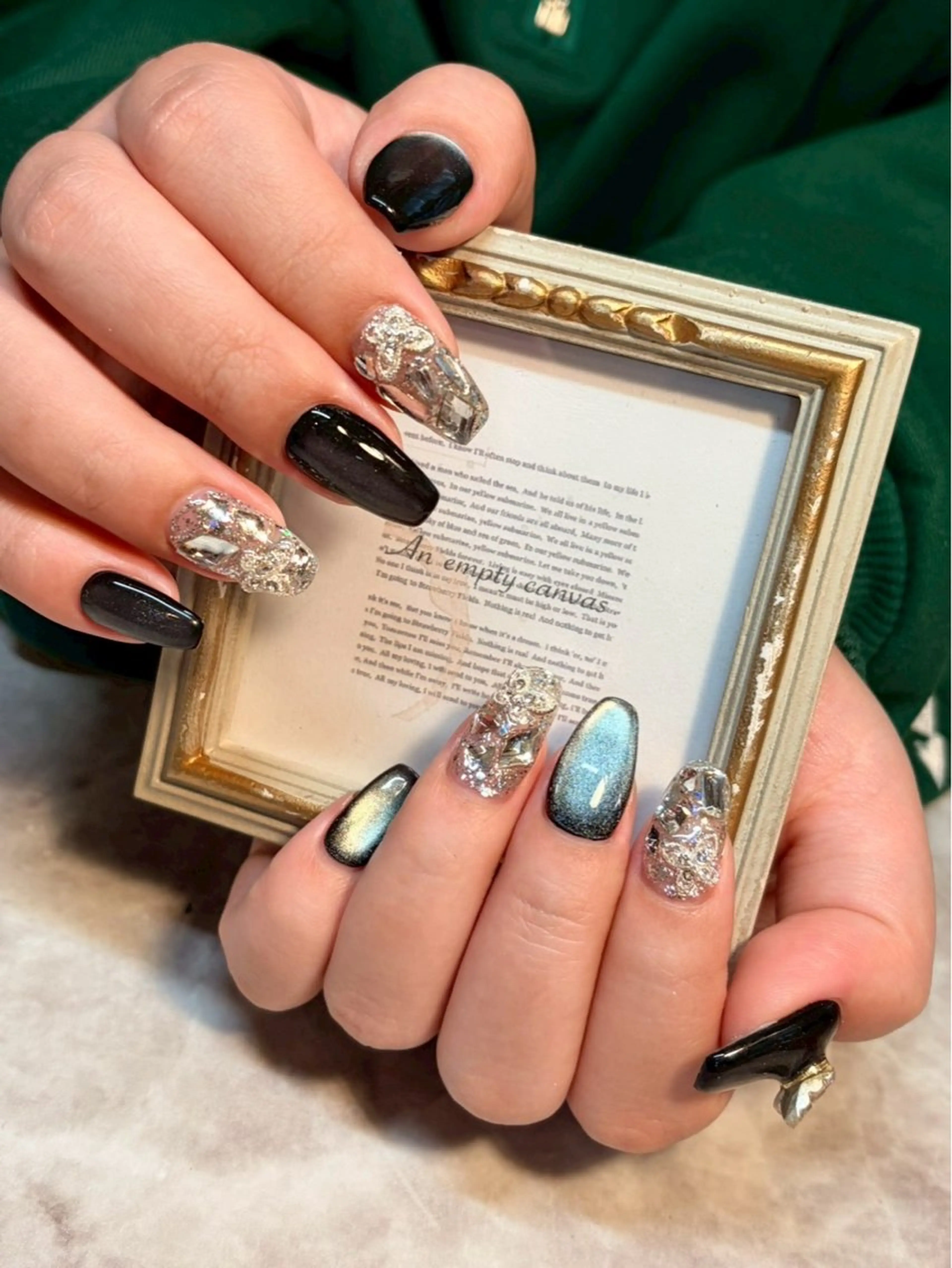ネイル マグネットネイル ハンドネイル Nailsalon C.U.Eのネイルデザイン
